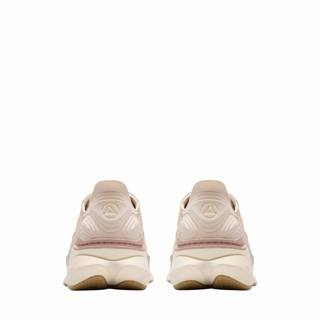 Pace in Sand Low   Top