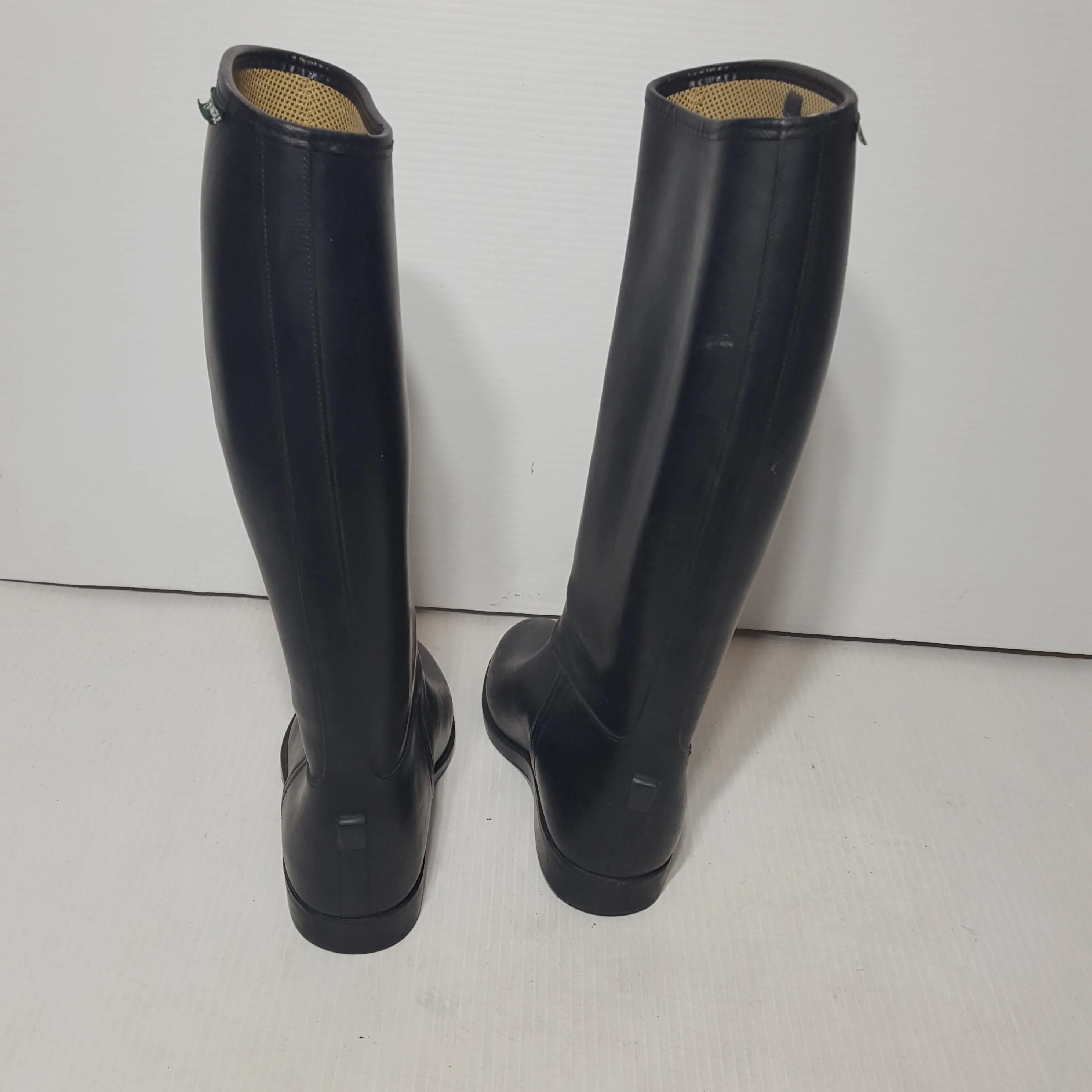 Aigle Womens Rain Boots - Size 5 - Pre-owned - SSCU5B