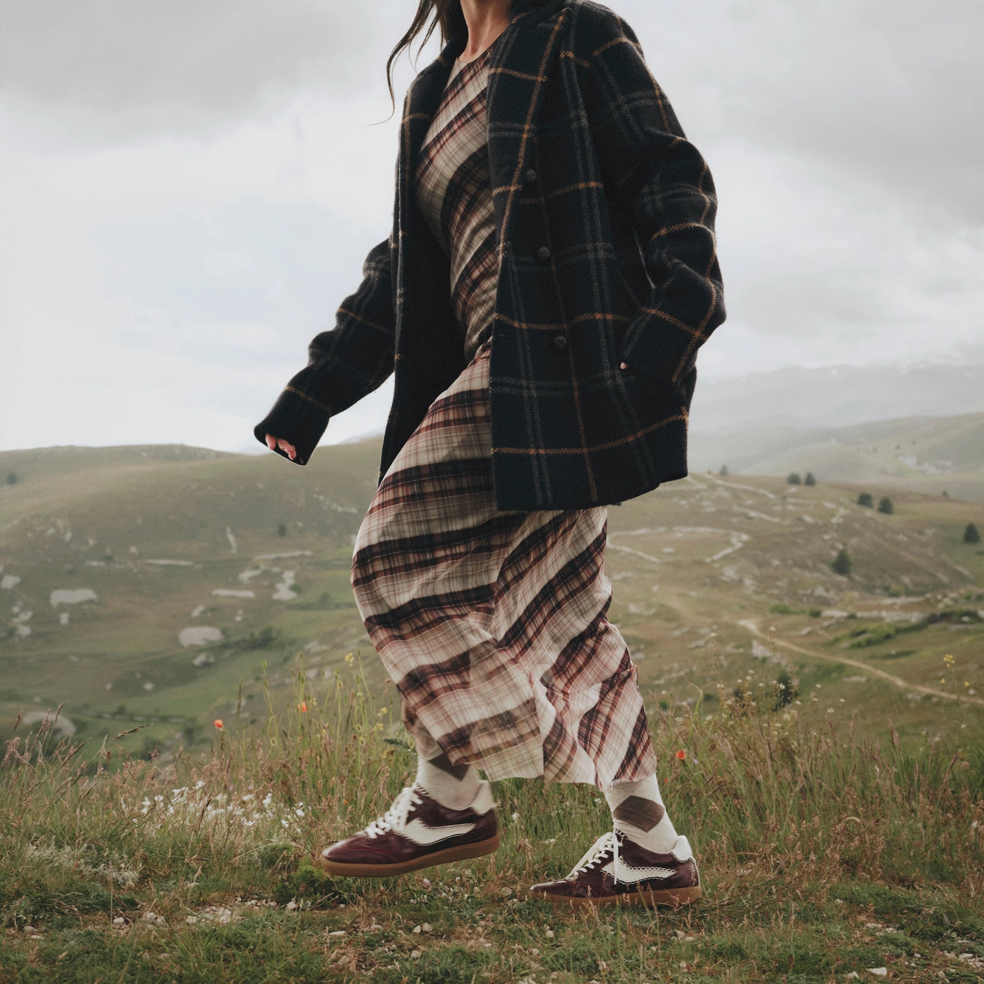 NOTICE STITCH SNEAKERS OXBLOOD CROCO EMBOSSED LEATHER Retro