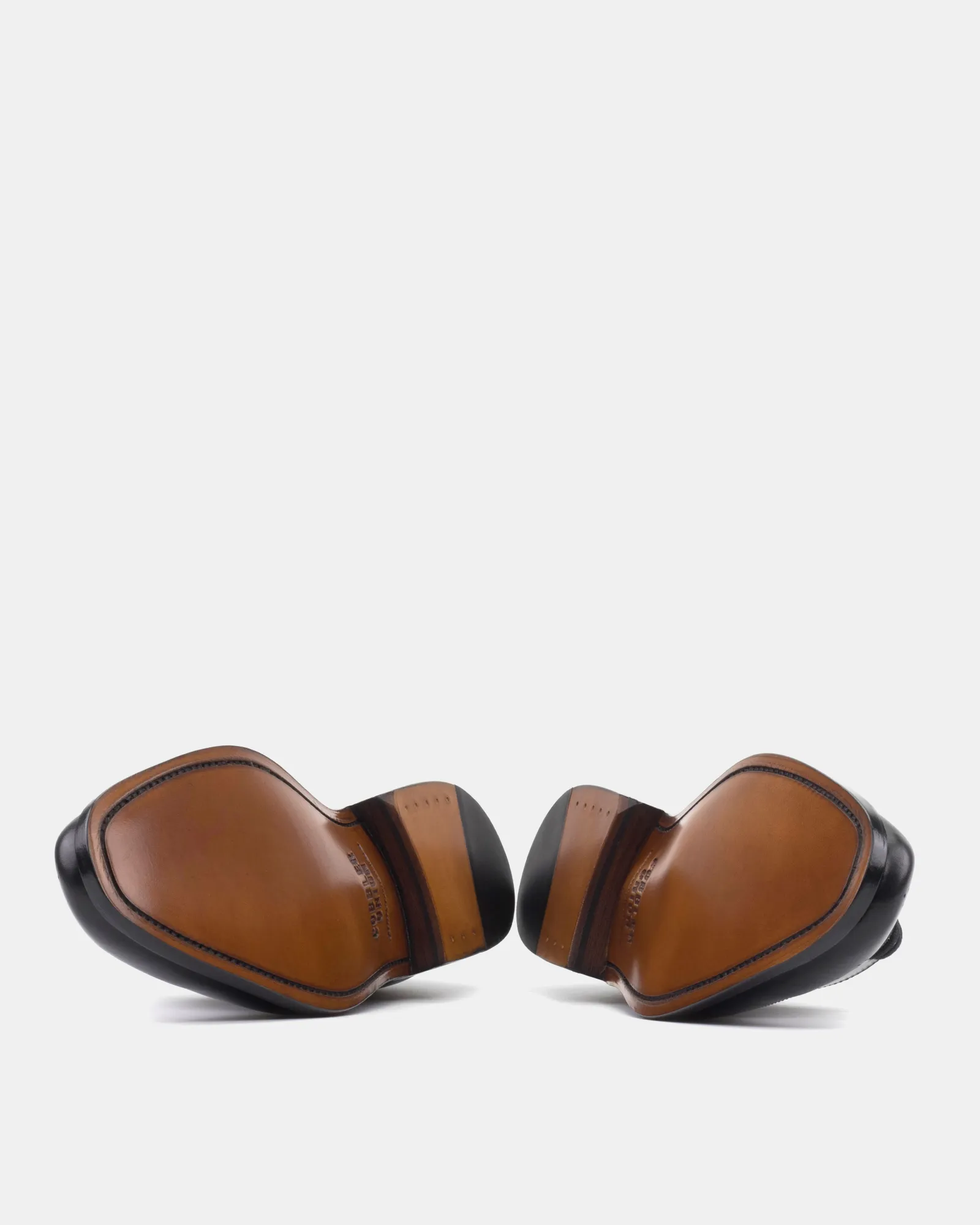 Alex Black Wingtip Derby - 722 Sustainable Use Comfortable fit