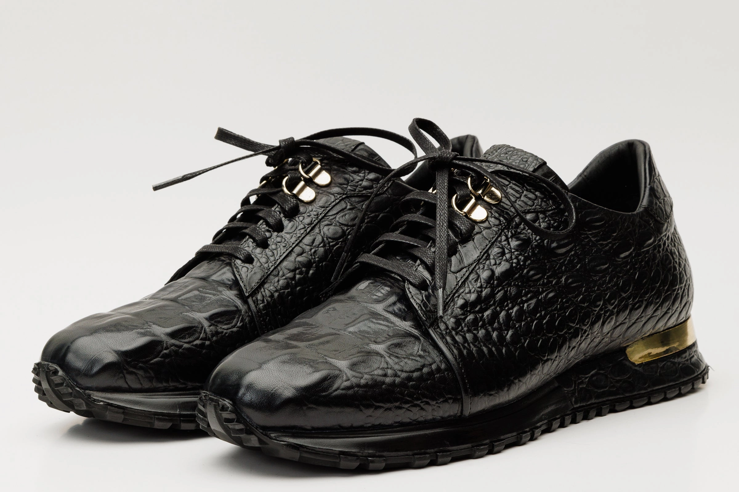 The Bomba Black Crocodile Leather Men Sneaker Ventilation Ports