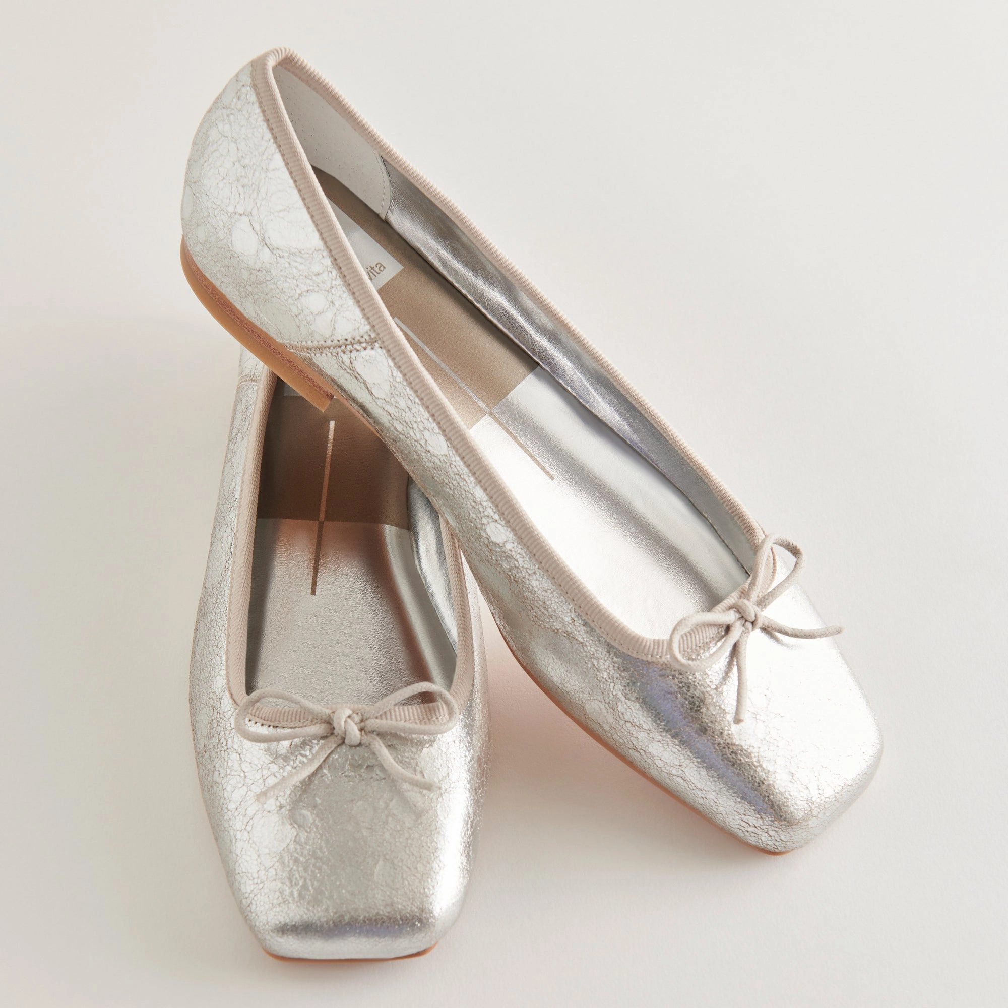 ANISA BALLET FLATS SILVER DISTRESSED LEATHER - re:vita Versatile Construction Leather Soft