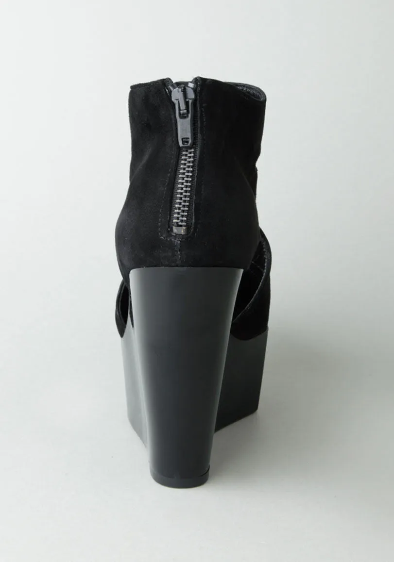 Bejart Cut-Out Wedge
