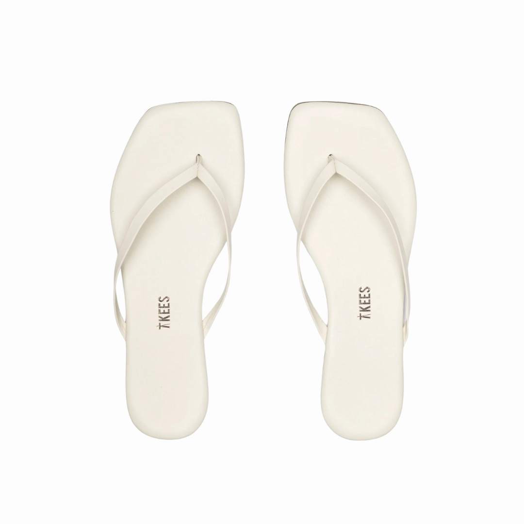 Lily Square in Cream Signature comfort Energy Return Core