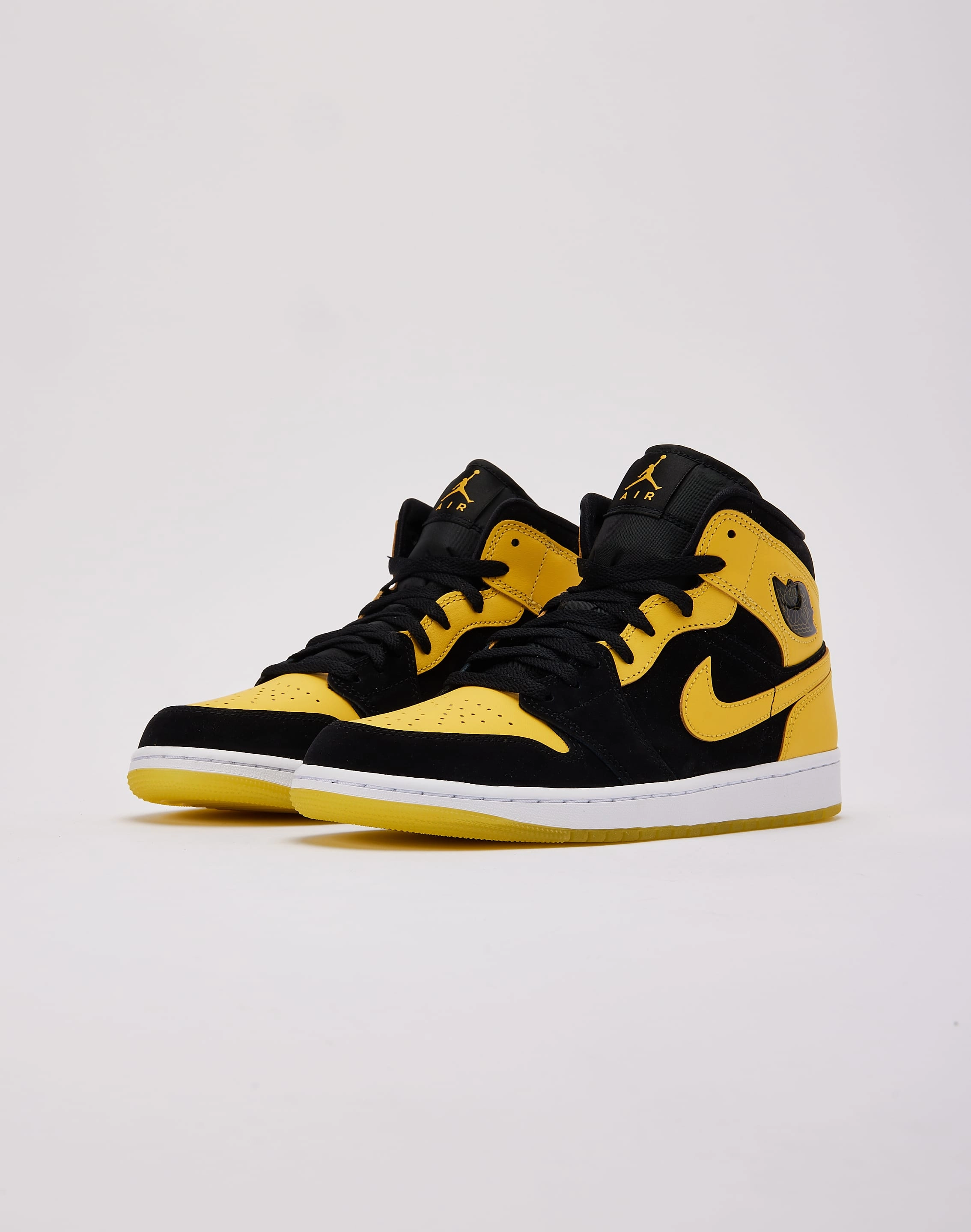Reliable Jordan Air Jordan 1 Mid SE 'New Love'
