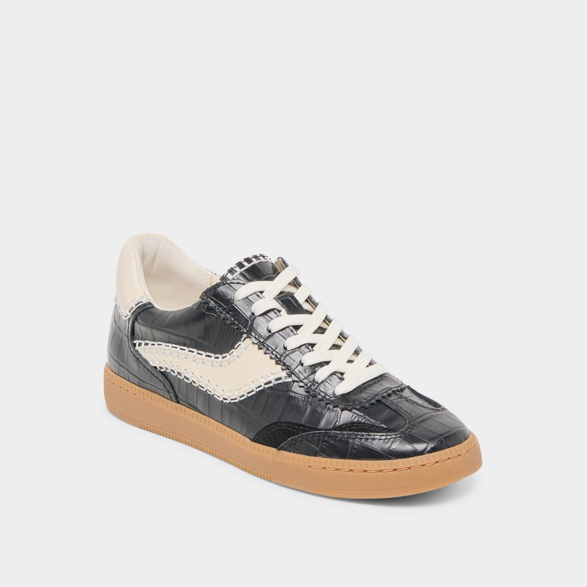 NOTICE STITCH SNEAKERS NOIR CROCO EMBOSSED LEATHER Energy Return Outsole