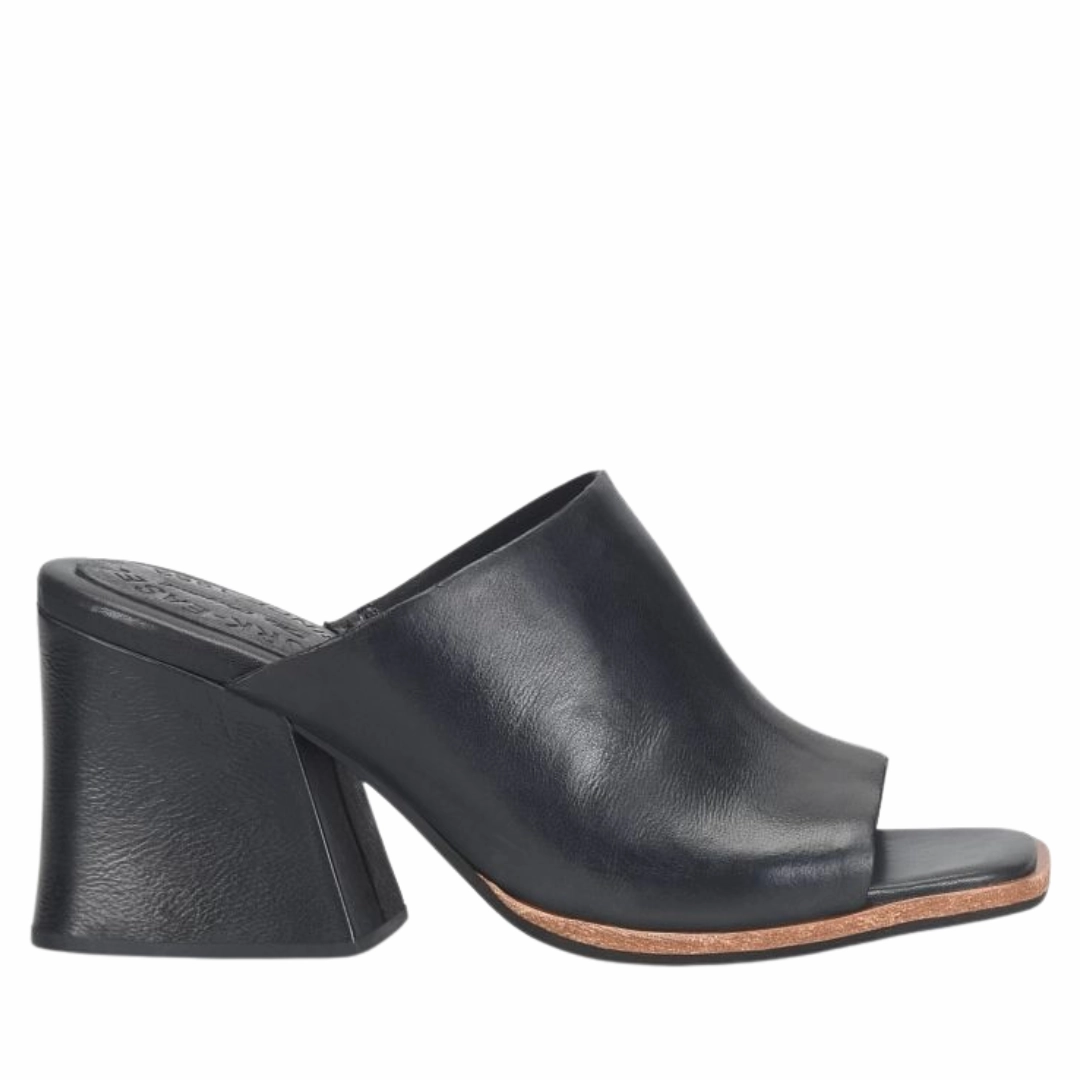 Recycled Material Components traction - level Carri in Black