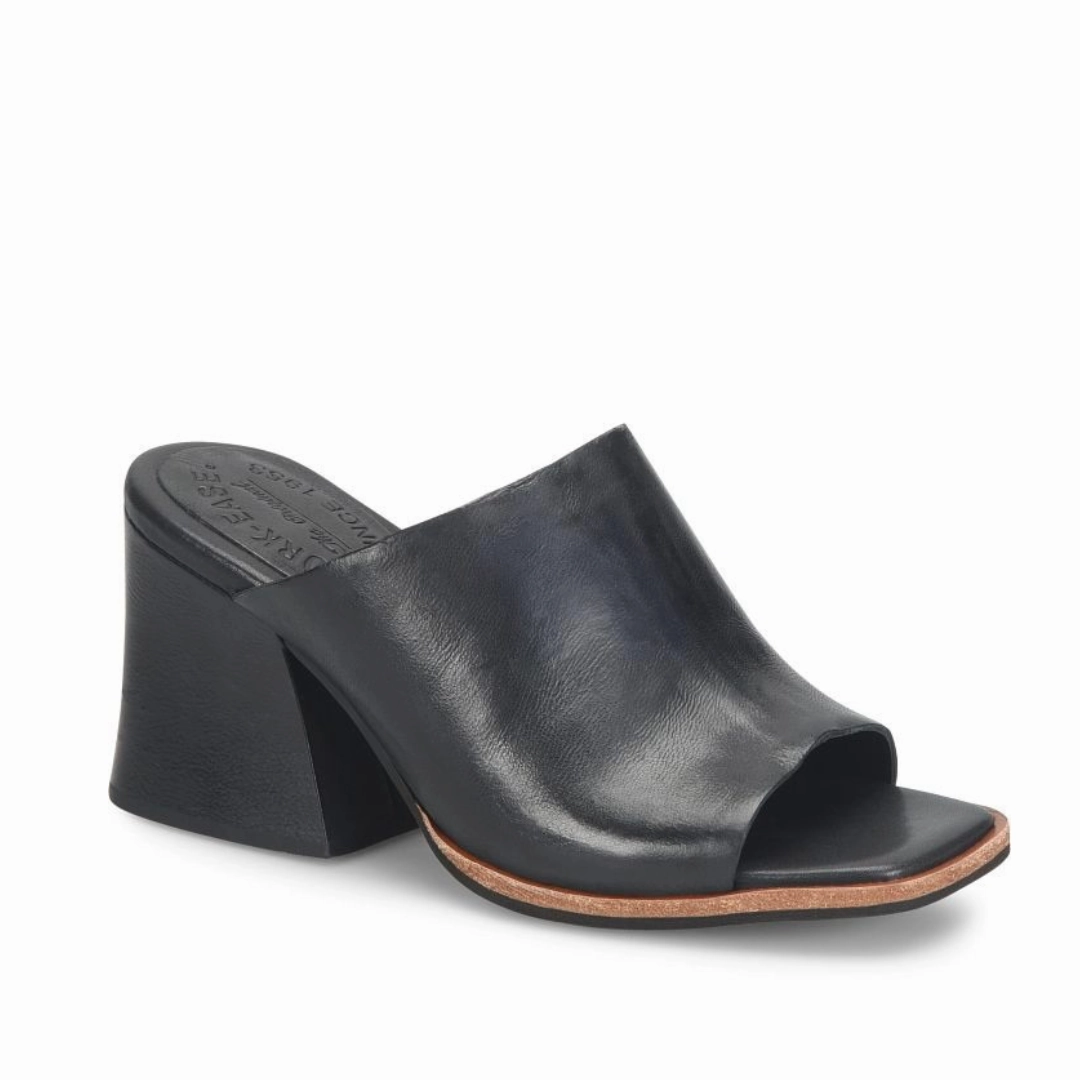 Multi Sport Versatility Carri in Black