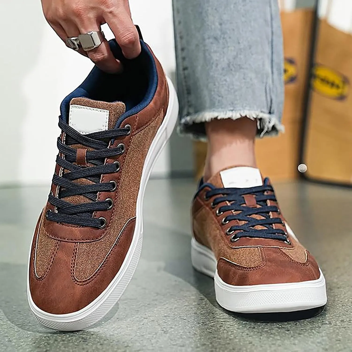 Casual Shoes for Women Non Slip Low Top Cushion Sneakers Lace Up Casual Shoes Waterproof Walking Shoes