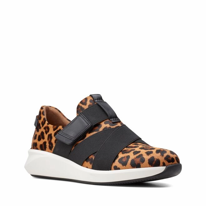 Edgy Waterproof Membrane Layer CLARKS ENGLA UN RIO STRAP WOMEN'S