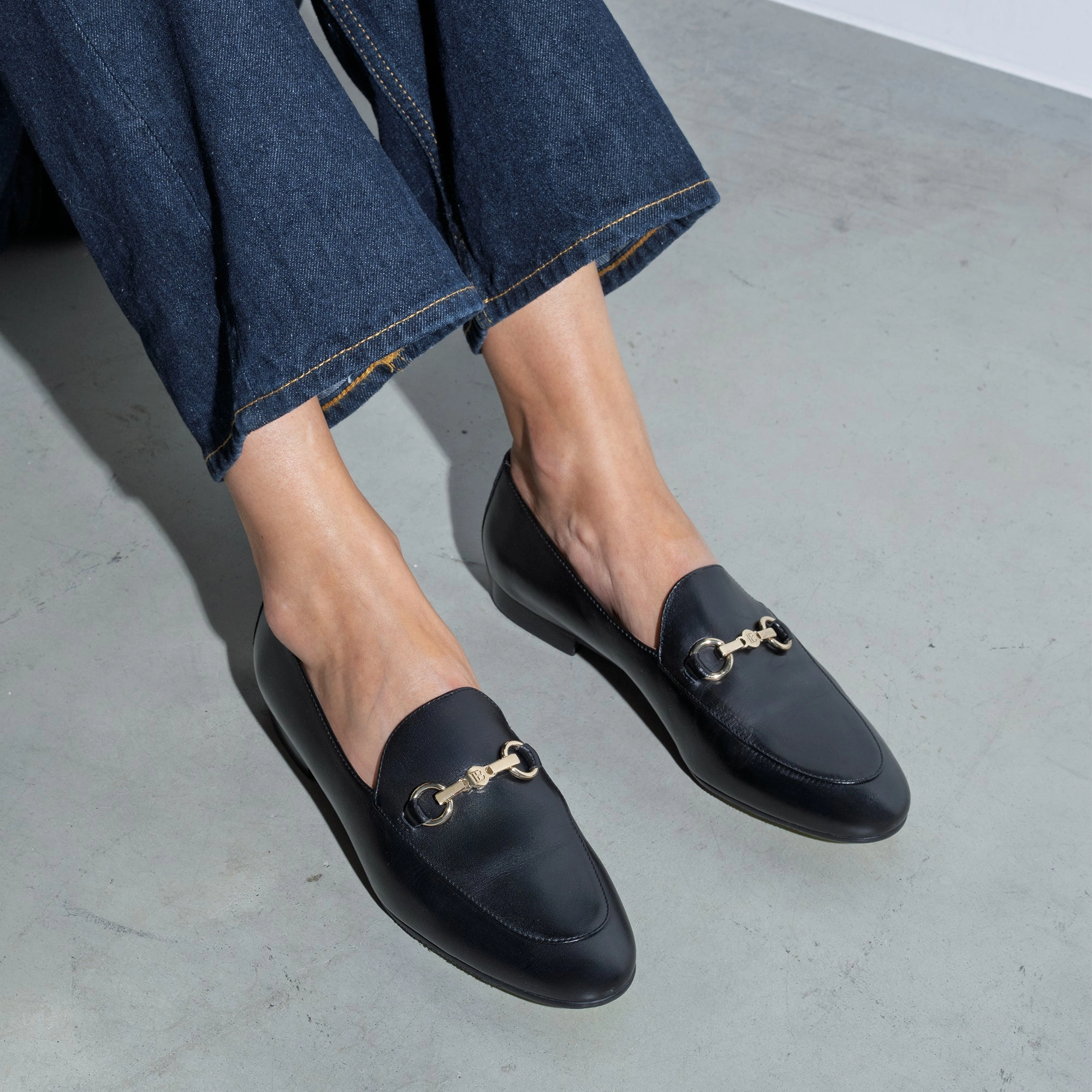Vend?me Fleur black calfskin leather loafers Day Comfort Elegant Footwear