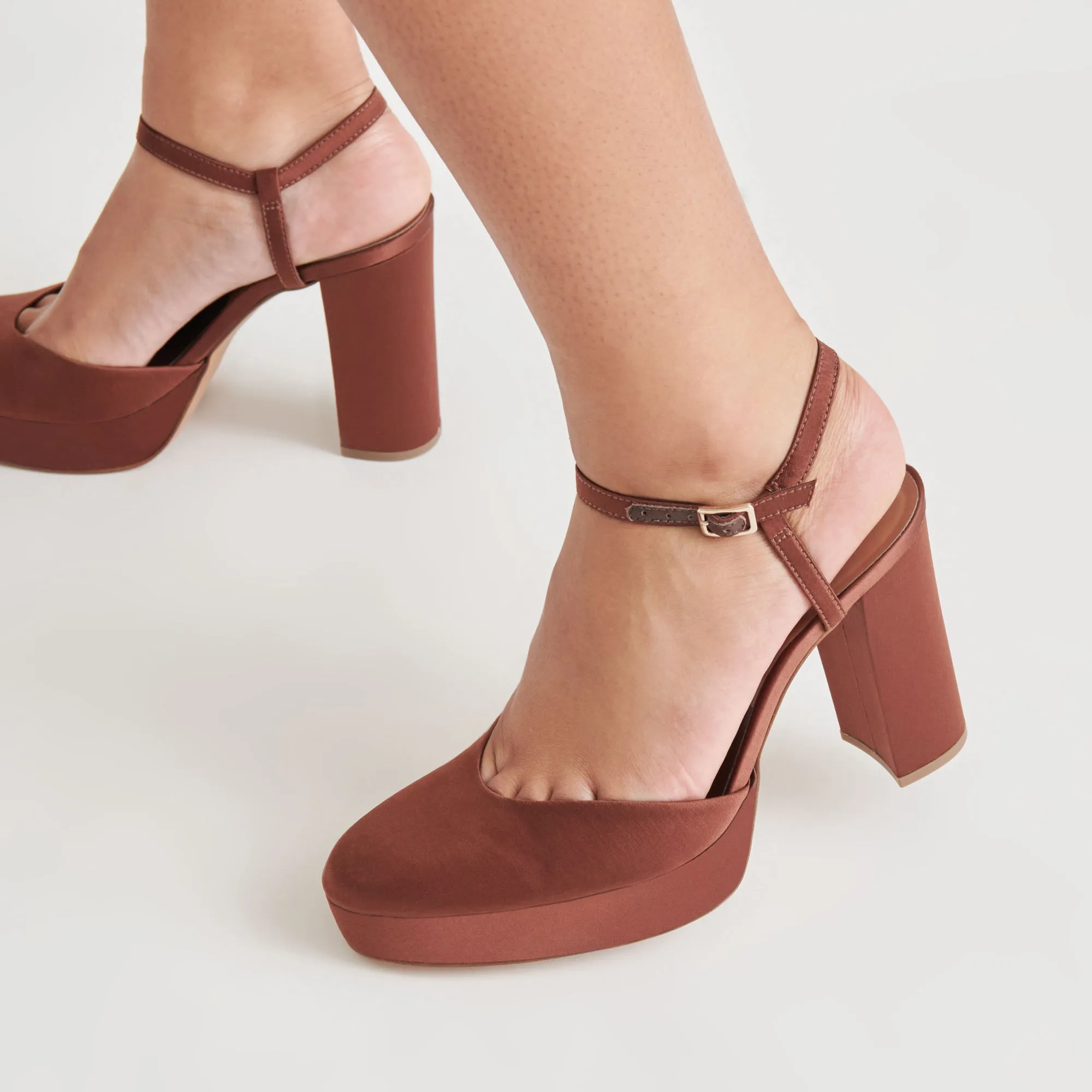 CLAUD HEELS CHOCOLATE SATIN Modern Design