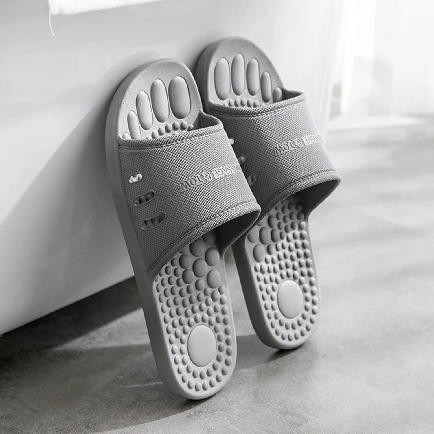 Cloud Slippers for Men Slides for Women Bathroom Slippers Men Womens Slides Public Gym Indoor Outdoor