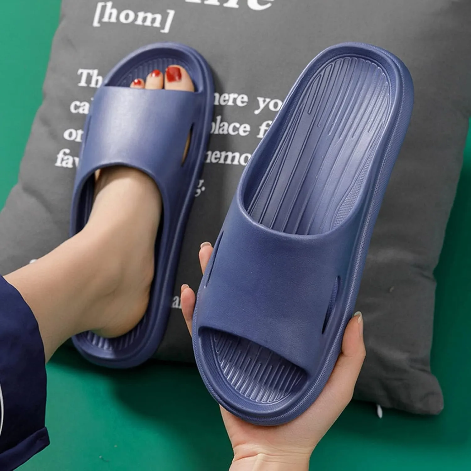 Couples Shower Slide Sandal Summer Flat Bottom Beach Slippers Solid Pillow Slippers Men Large