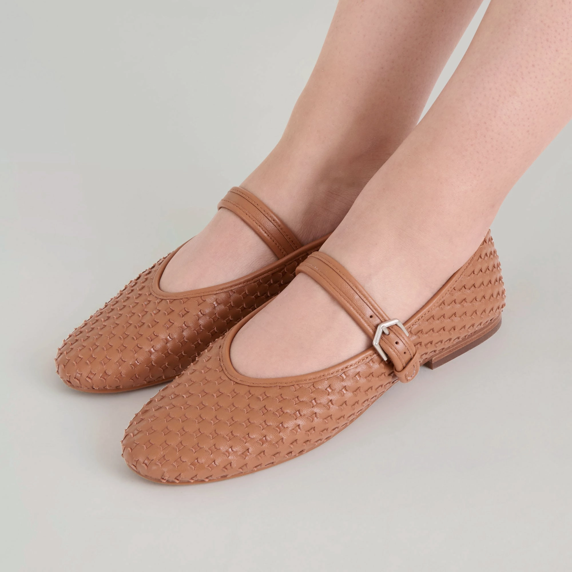 Reinforced toe ROSLYN WOVEN BALLET FLATS SADDLE WOVEN LEATHER