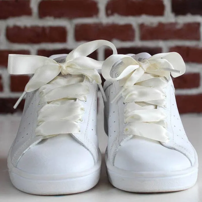 Cream satin laces