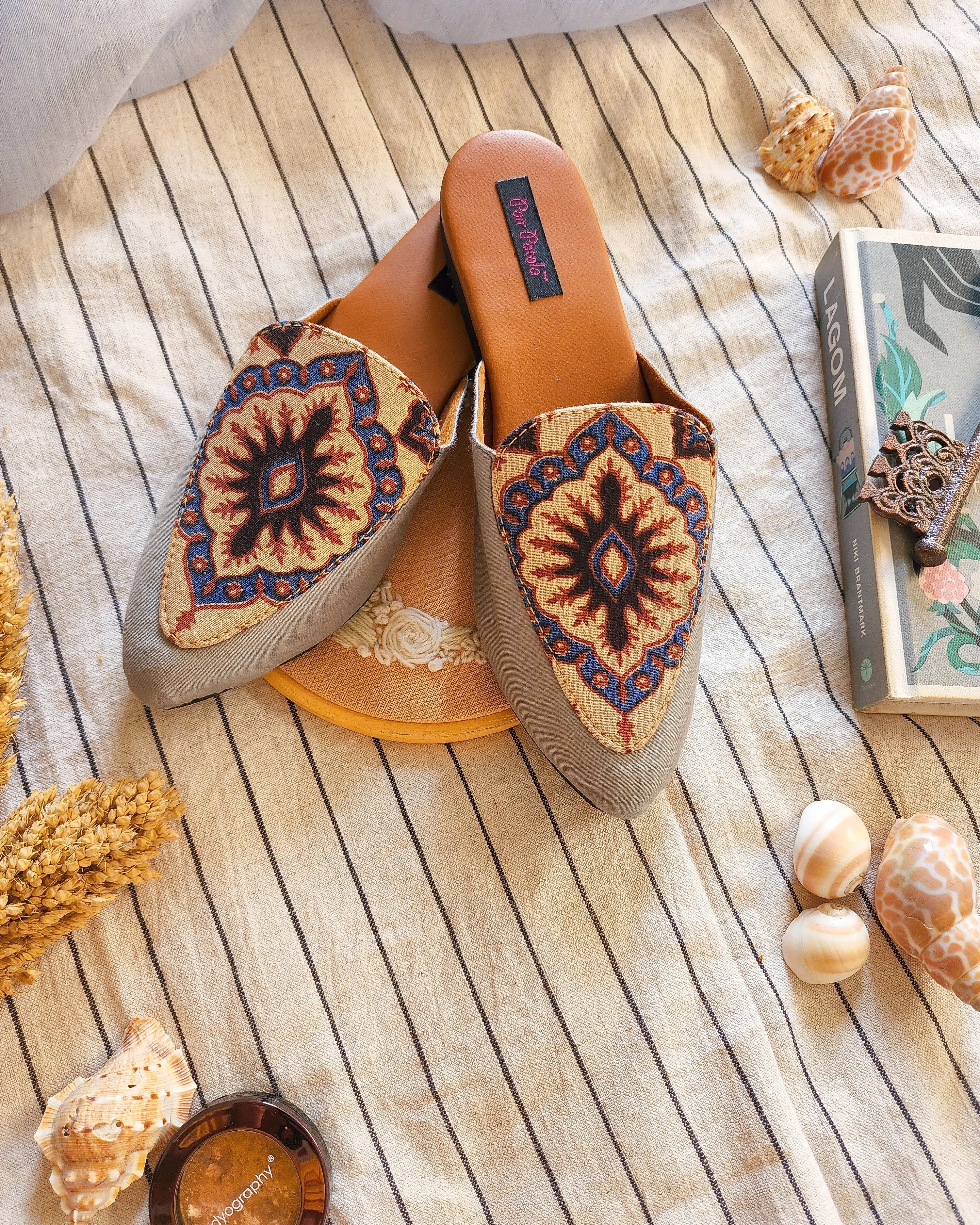 Eccentric Engrave Slip Ons