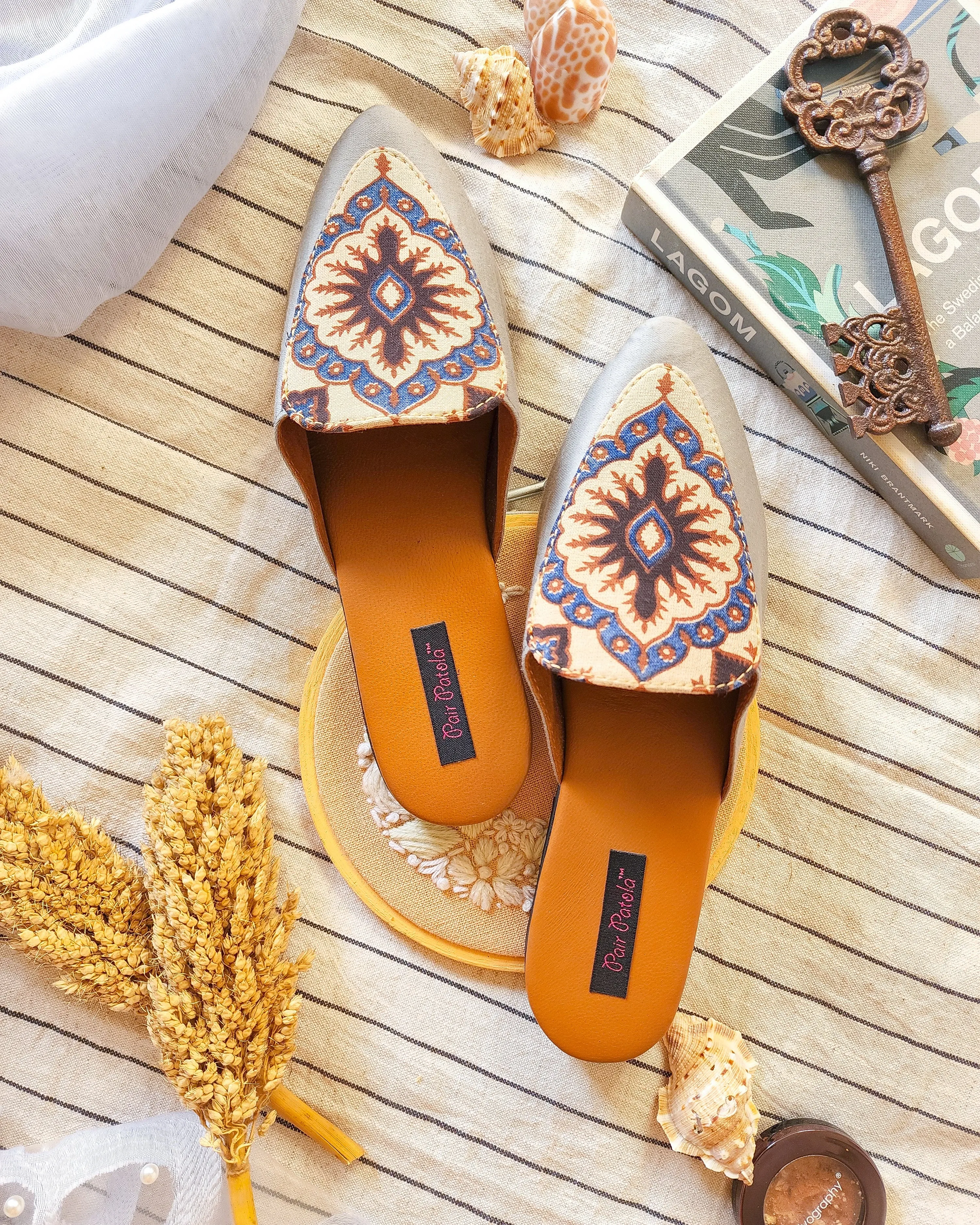 Eccentric Engrave Slip Ons