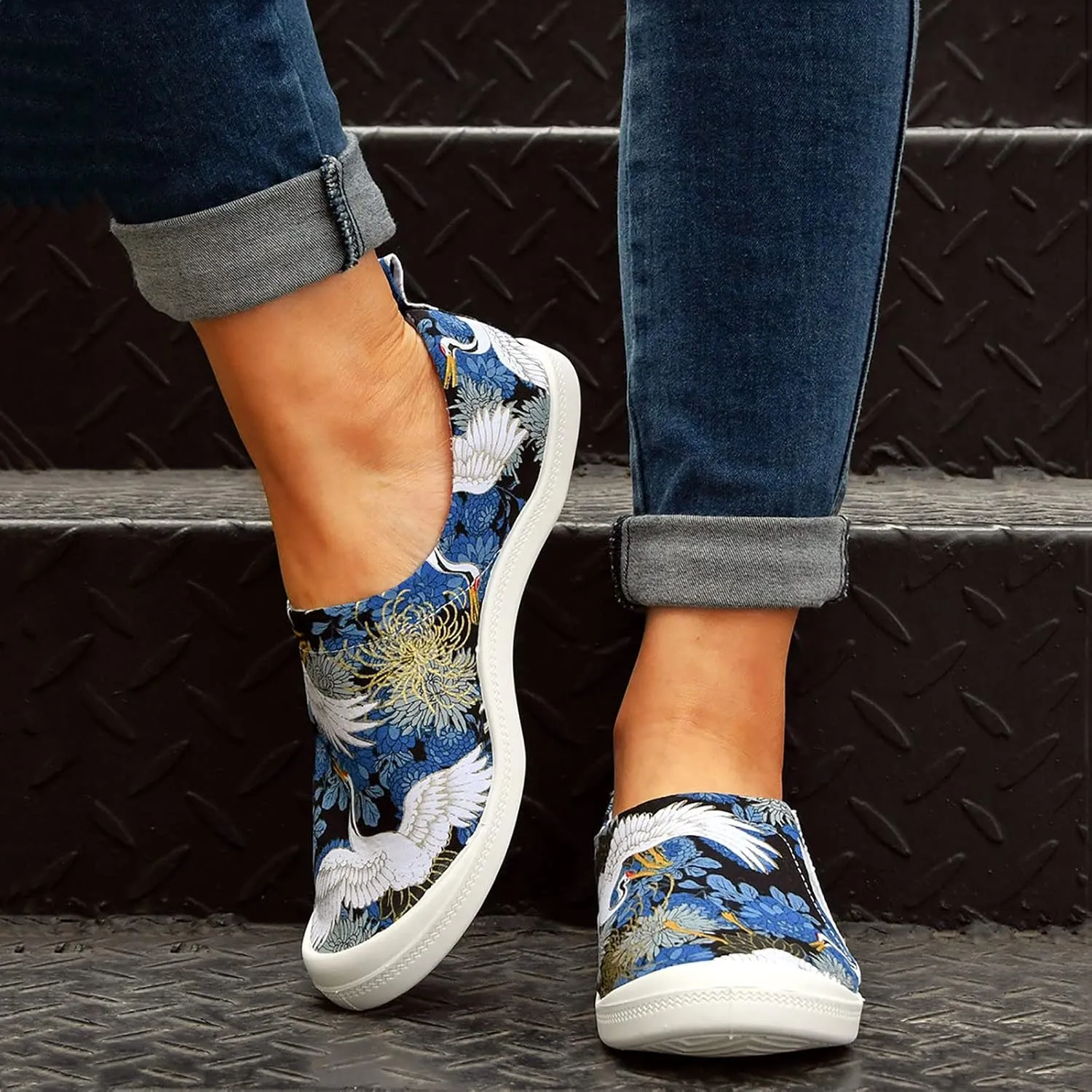 Embroidered Canvas Shoes for Women, Women's Fashion Canvas Slip On Sneakers Low Tops Slip On Casual Shoes for Walking