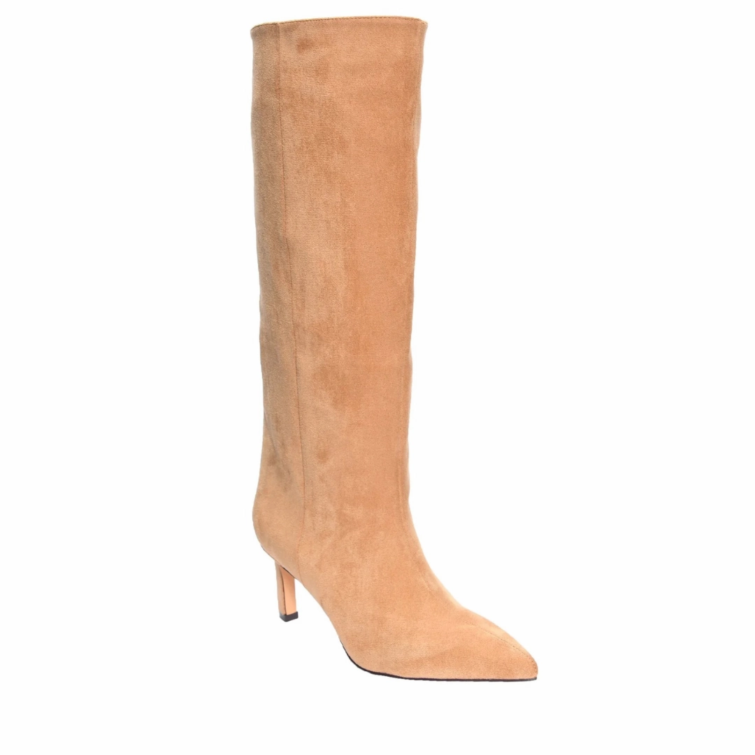 Estelle in Camel Utility Design Inner Glow