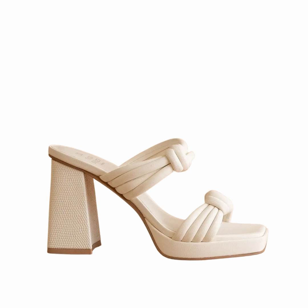 Faith in White Refined traveler - style