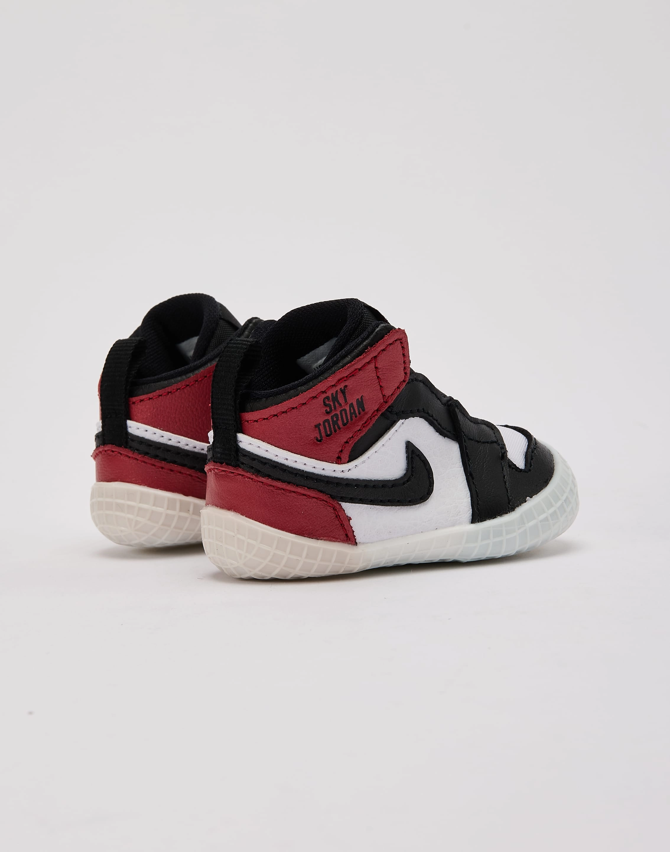 Slip-resistant look Jordan Air Jordan 1 'Black Toe Reimagined' Crib Bootie Infant