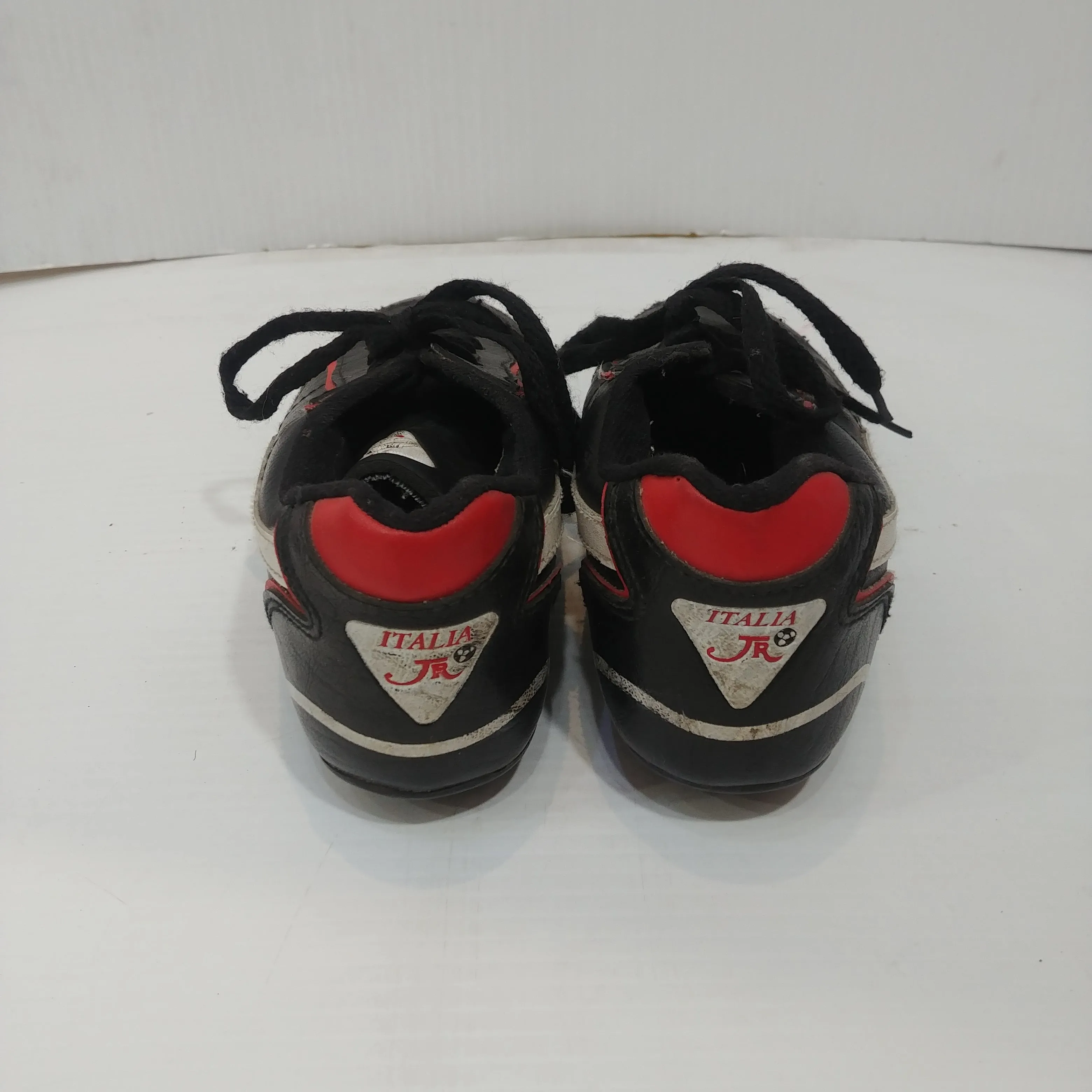 Italia Jr. Soccer Cleats - Youth 3 - Pre-owned (Z10509 - B20)