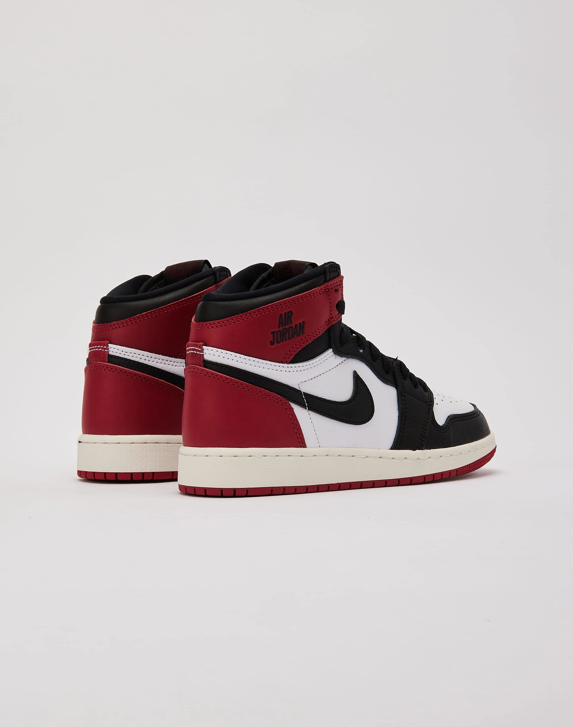 Odor Resistant Technology Jordan Air Jordan 1 Retro High OG 'Black Toe Reimagined' Grade-School