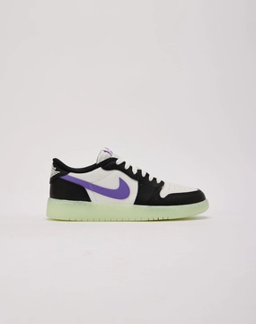 most school Jordan Air Jordan 1 Retro Low OG 'Black Raspberry' Grade-School