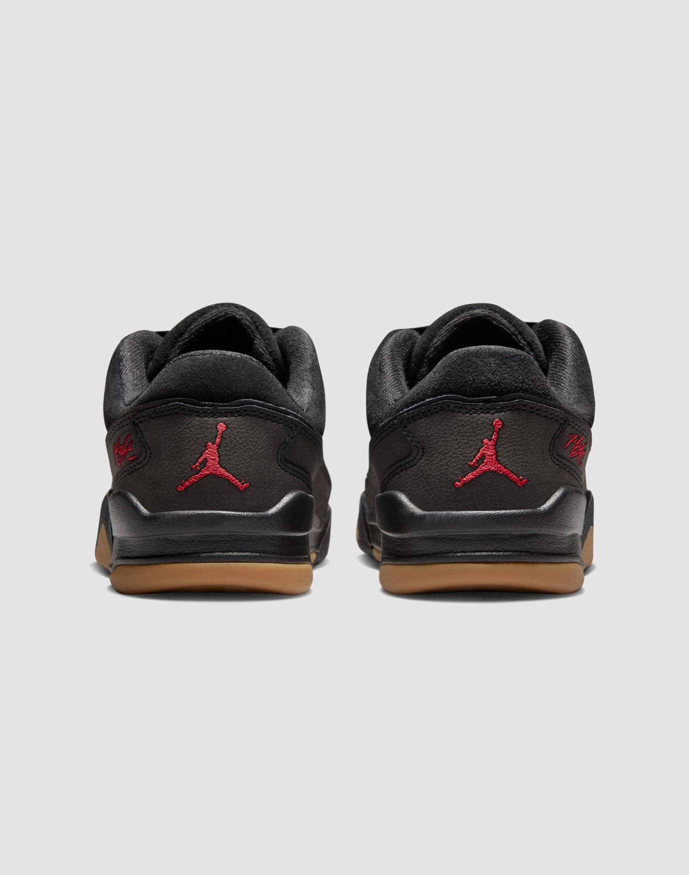 Jordan Flight Court Grade School Boys'&nbsp;"Black/Varsity Red/Gum Med Brown"&nbsp;Shoe tight - fit