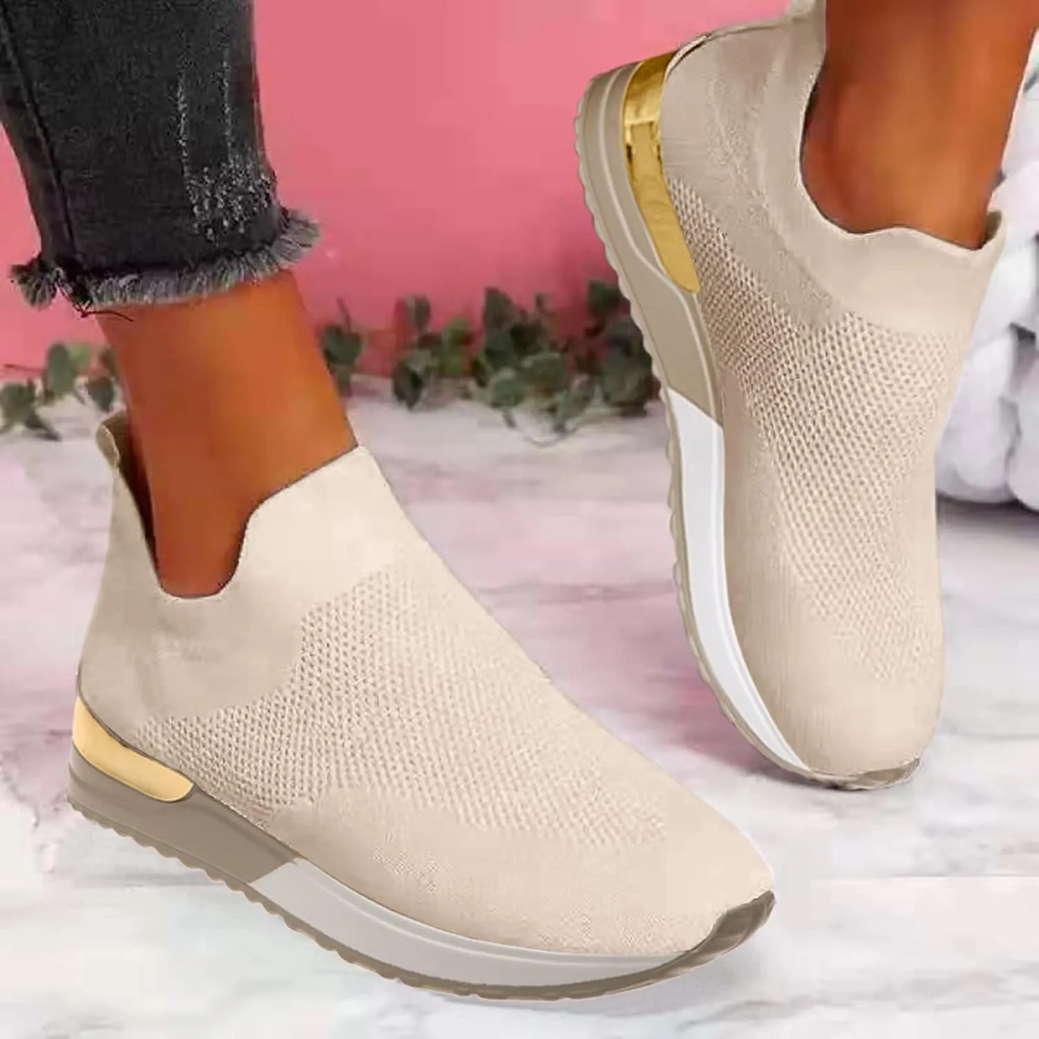 Ladies Fashion Solid Color Breathable Mesh Knitted Flat Casual Sports Shoes Womens Sneaker Wedge Booties