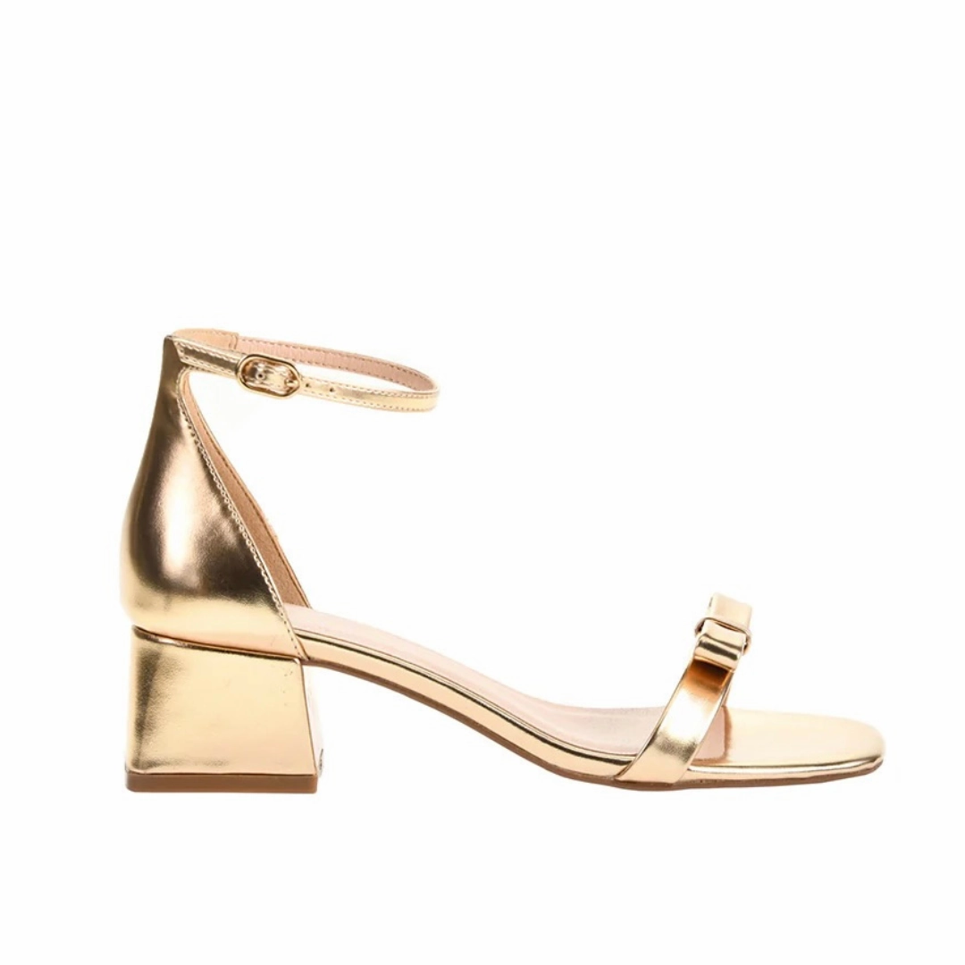 Activewear Non Restrictive Design Lanita in Gold