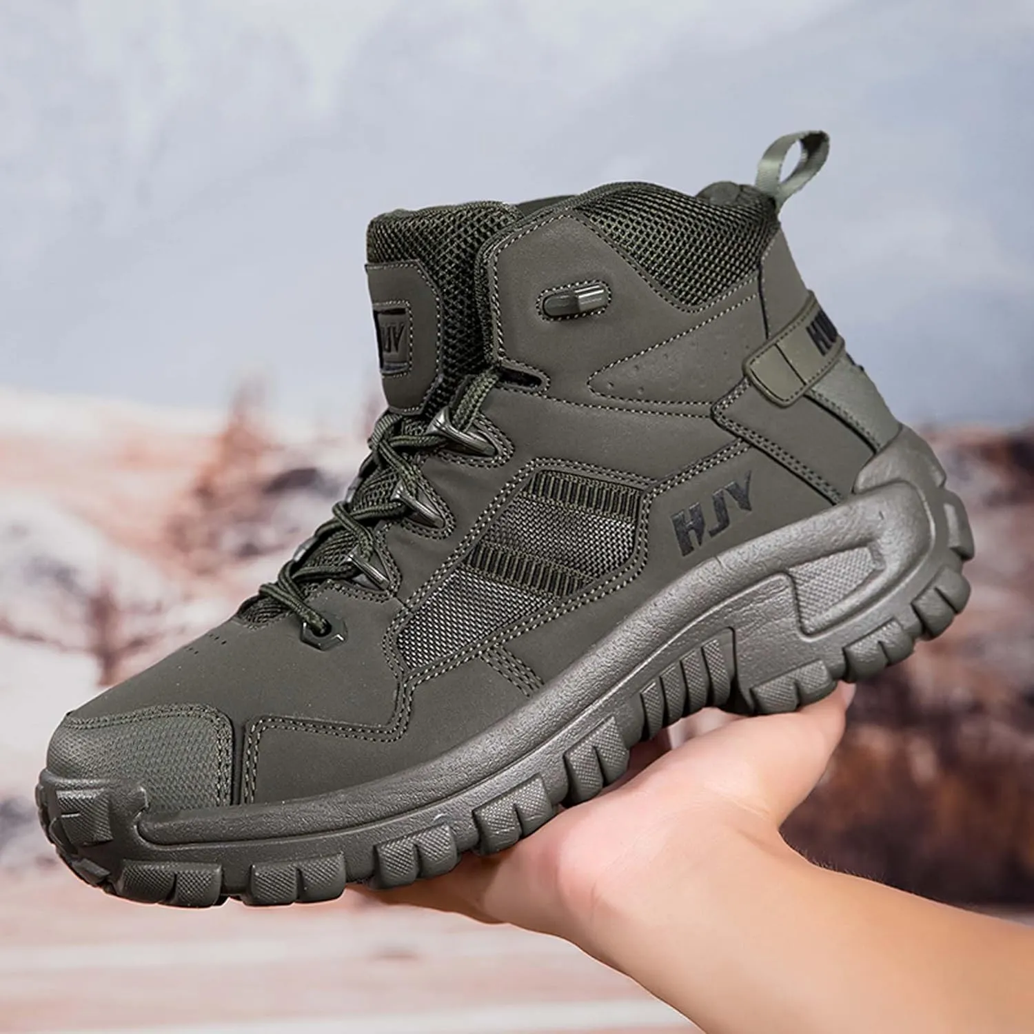 Large outdoor field training, battlefield training, hiking boots, motorcycle boots