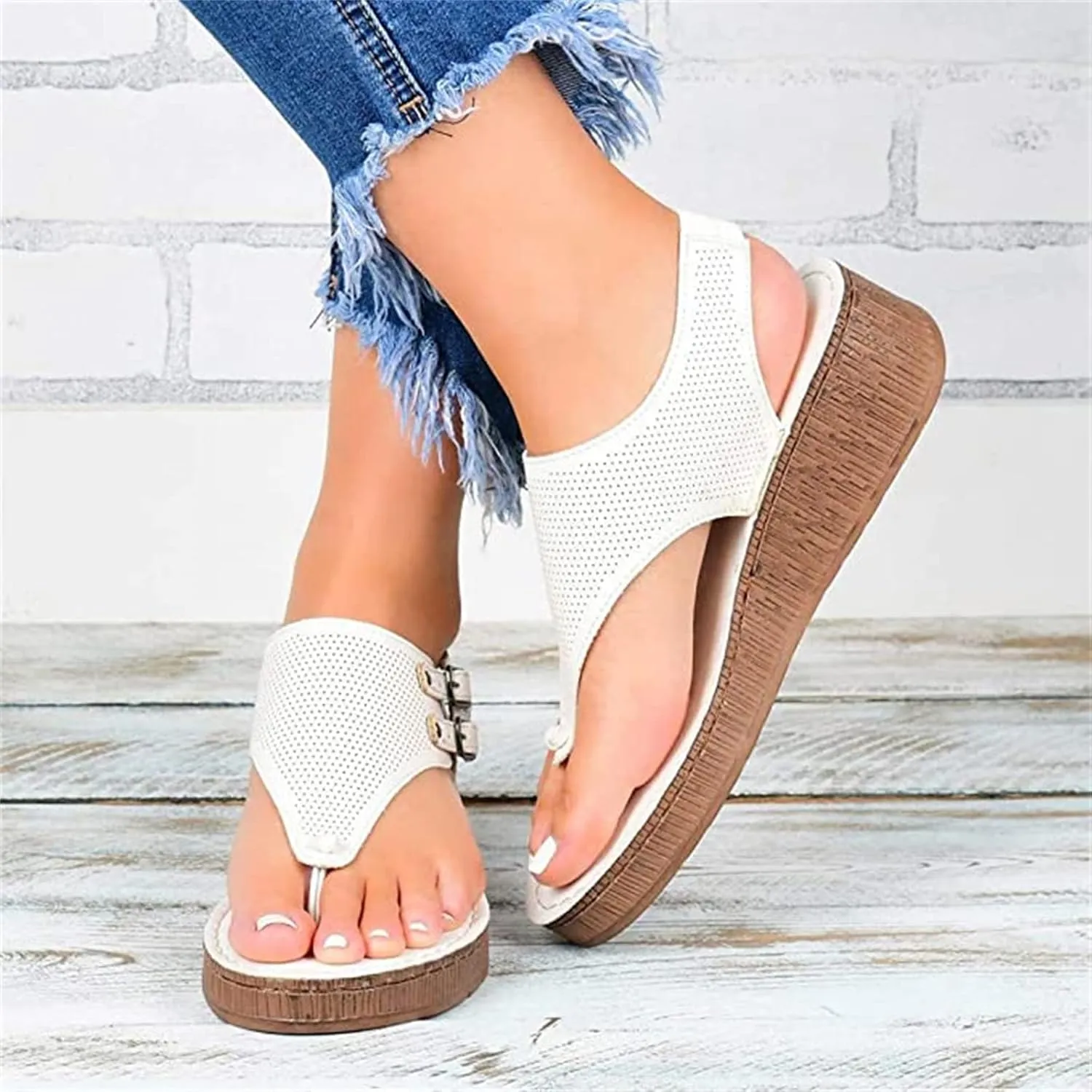 Lausiuoe Sandals for Women Dressy Summer,Womens Ankle Strap Casual Strappy Flat Sandals Gladiator Beach Sandals Thong Flip Flops