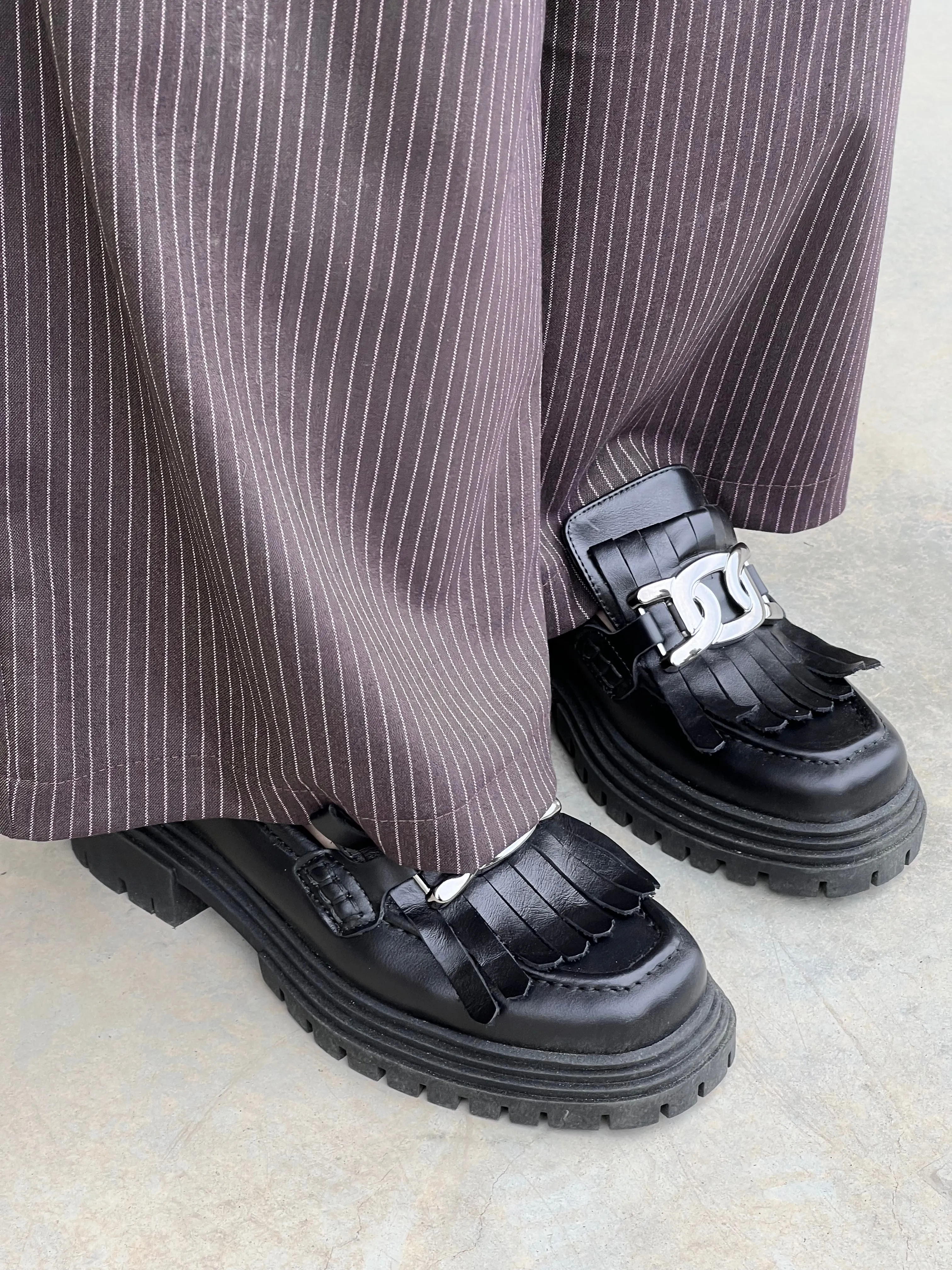 Leather heel loafers