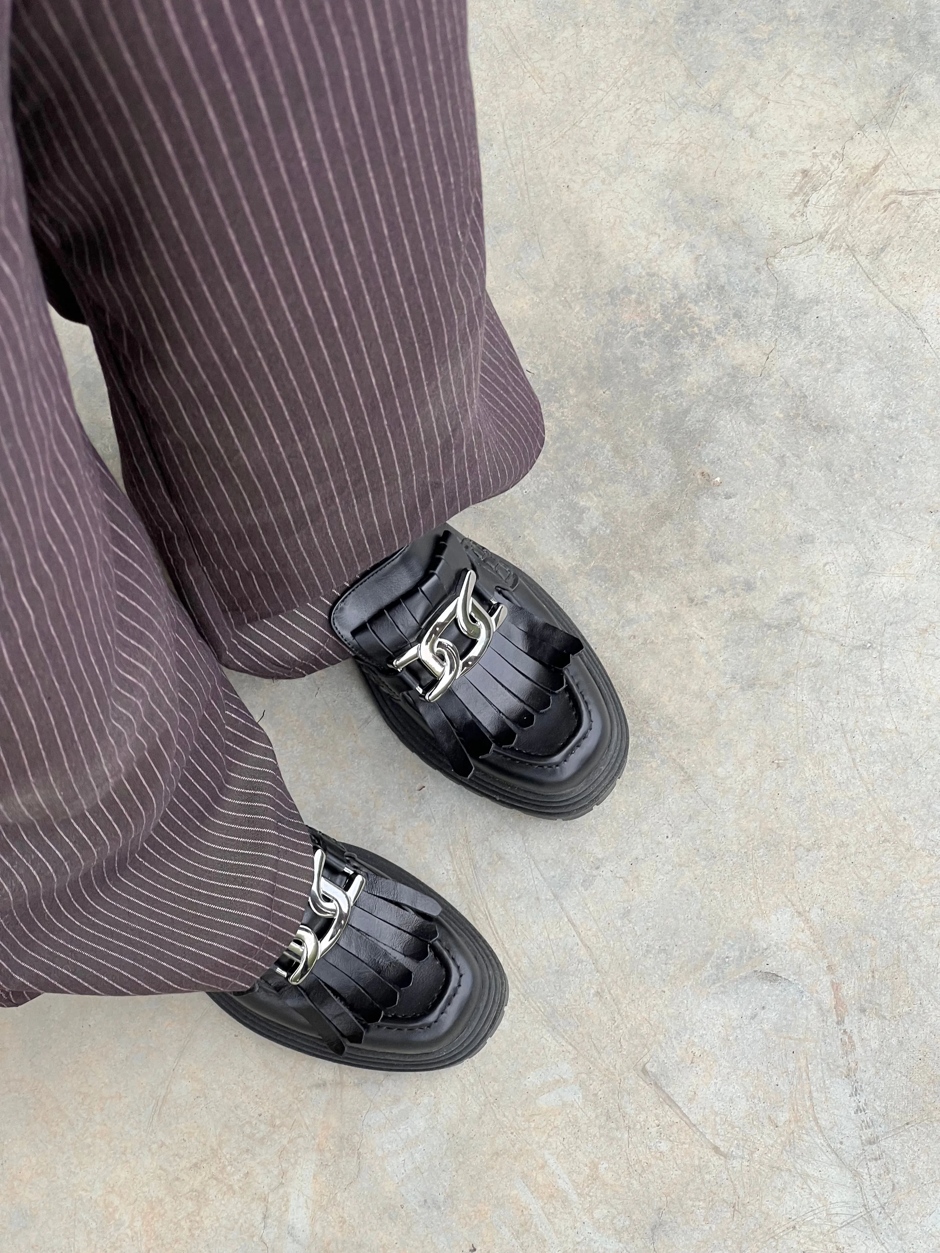 Leather heel loafers