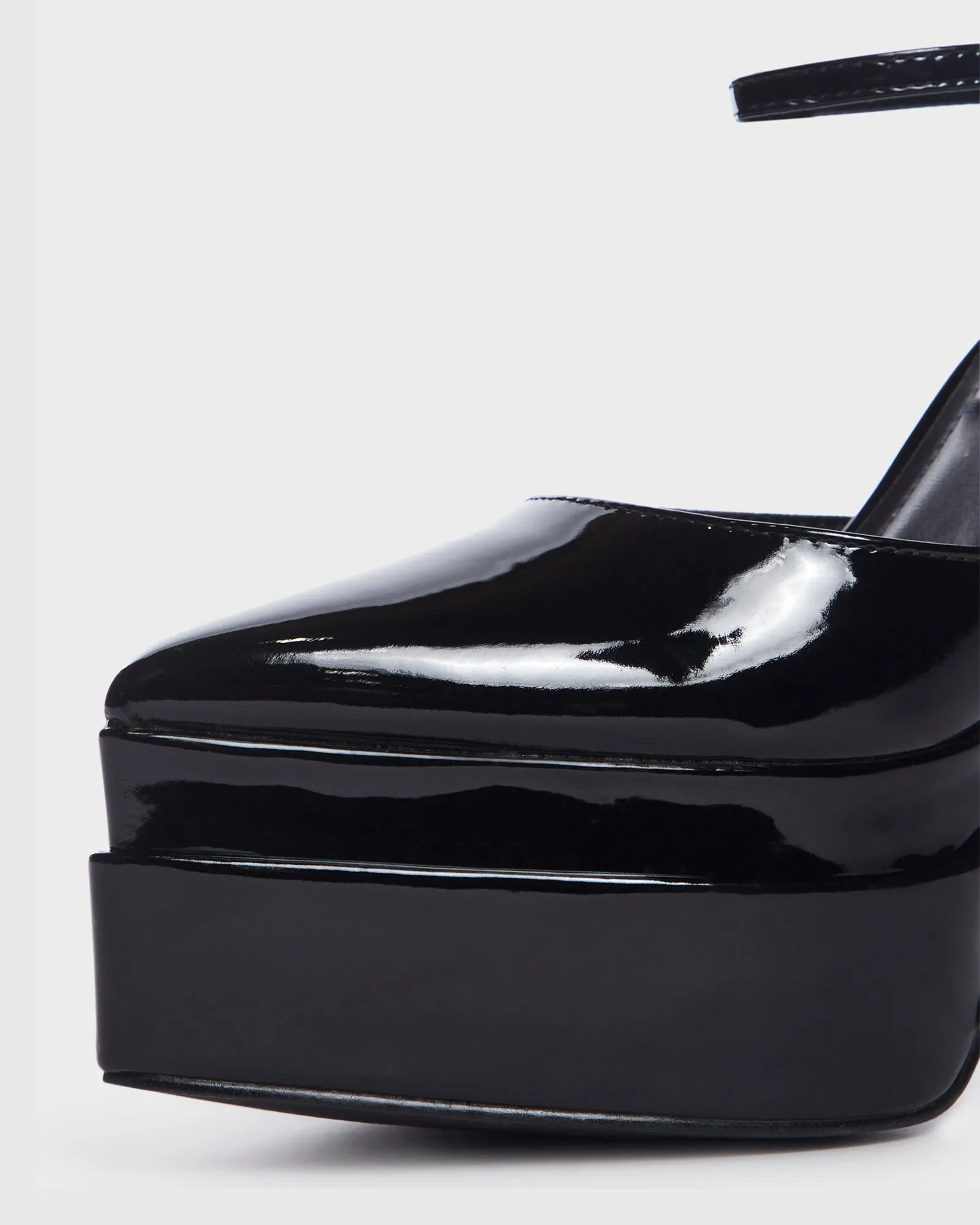 Lilla Leather Ankle Strap Platform Heels In Black