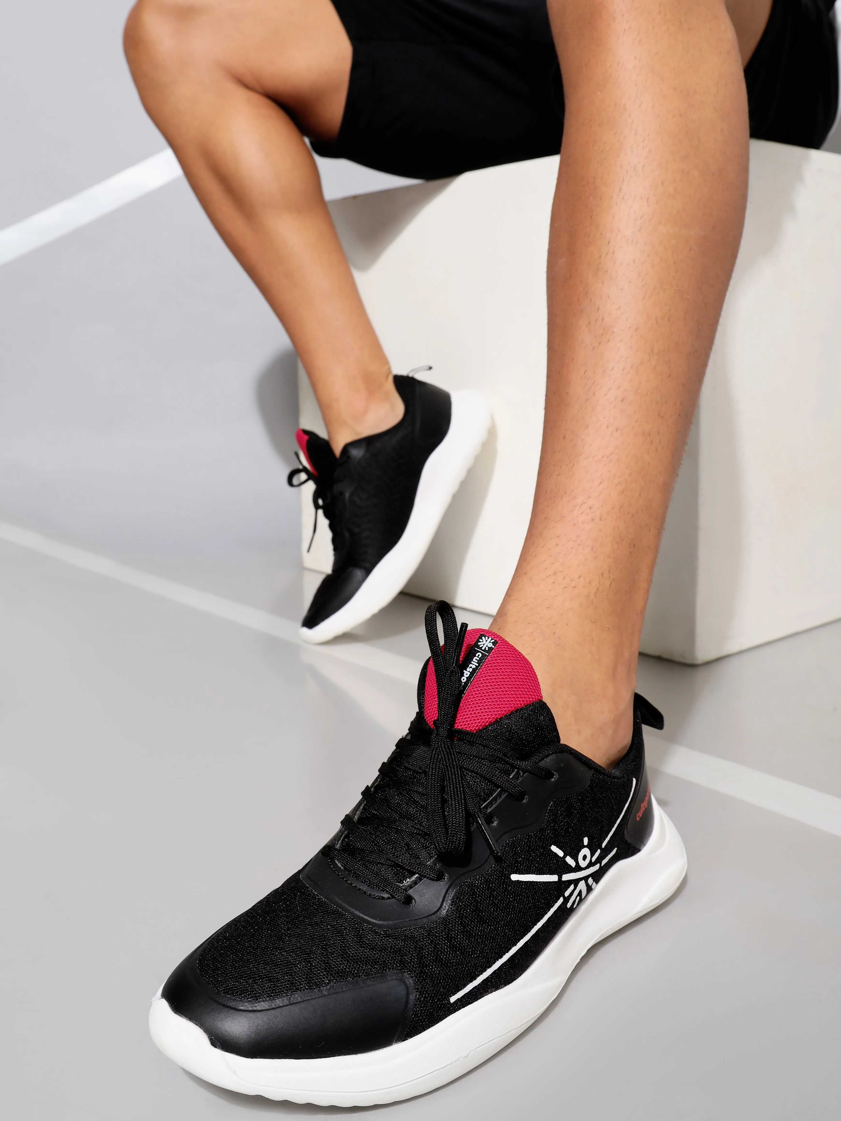 Lope Men Running Shoes - Black/Red