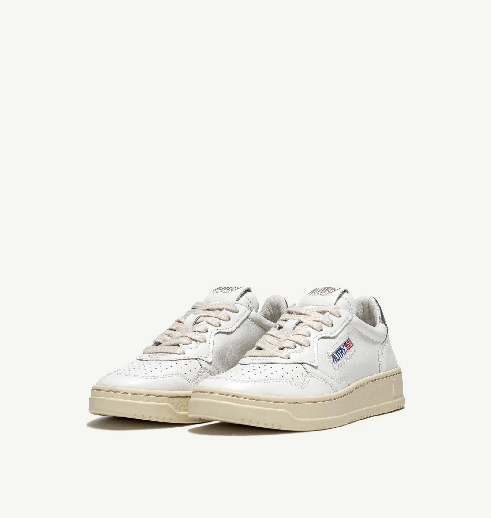 irresistible Medalist Low Women Sneakers in Leather