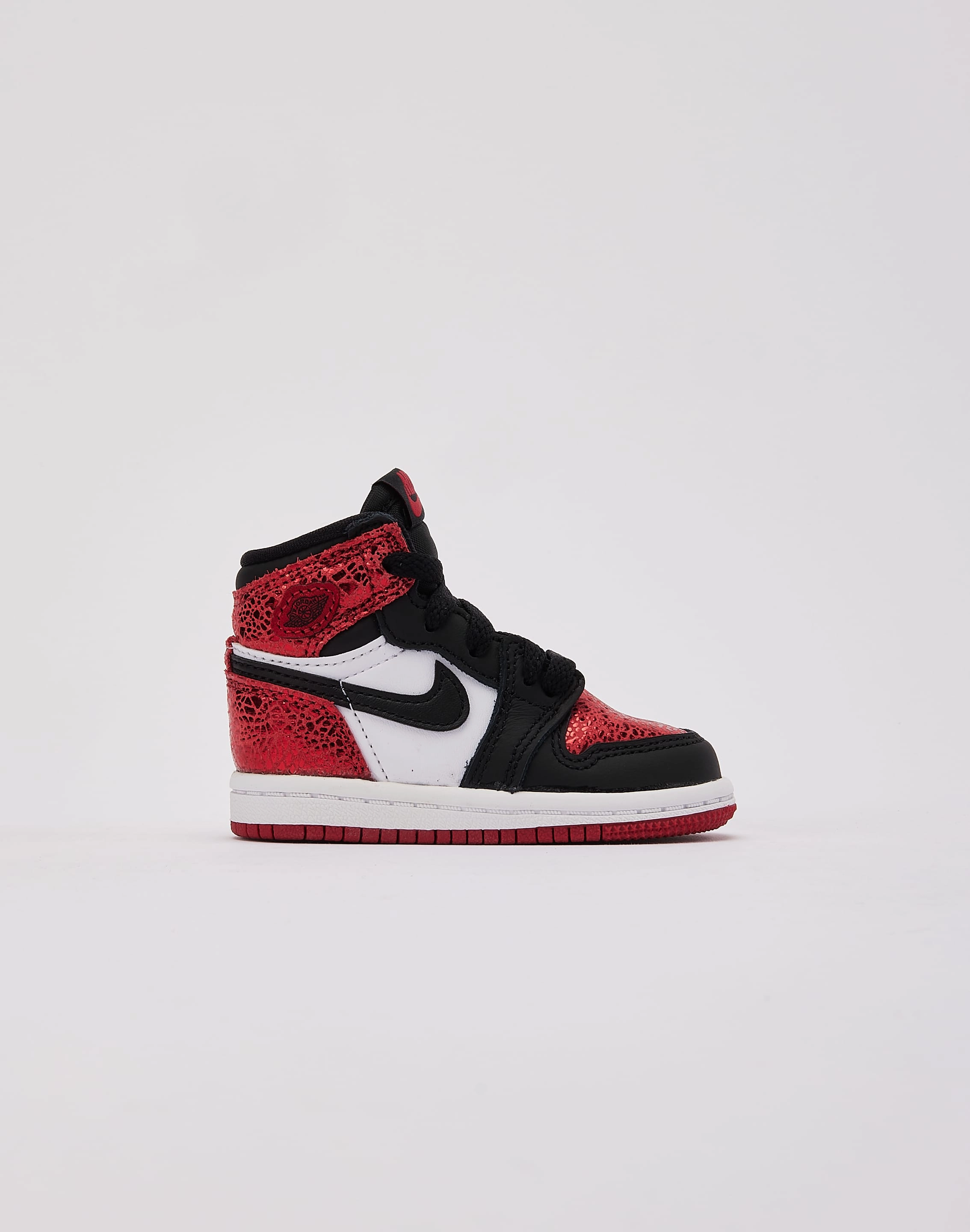 travel - related conveniences Jordan Air Jordan 1 Retro High OG 'Ruby' Toddler