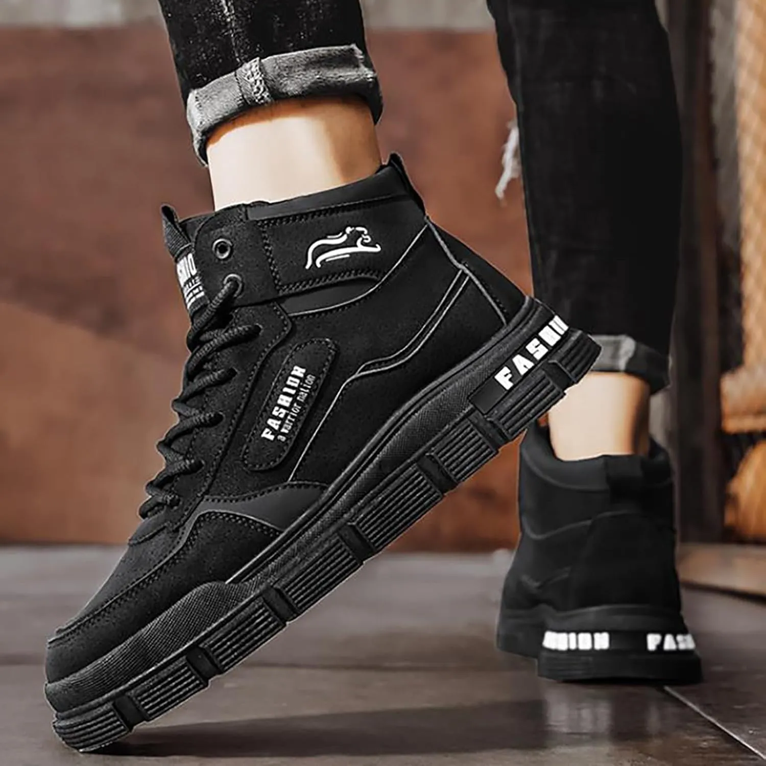 Mens Hiking Shoes Lace Up Casual Shoes Non Slip Lightweigh Running Shoes Running Shoes High Top Walking Shoes