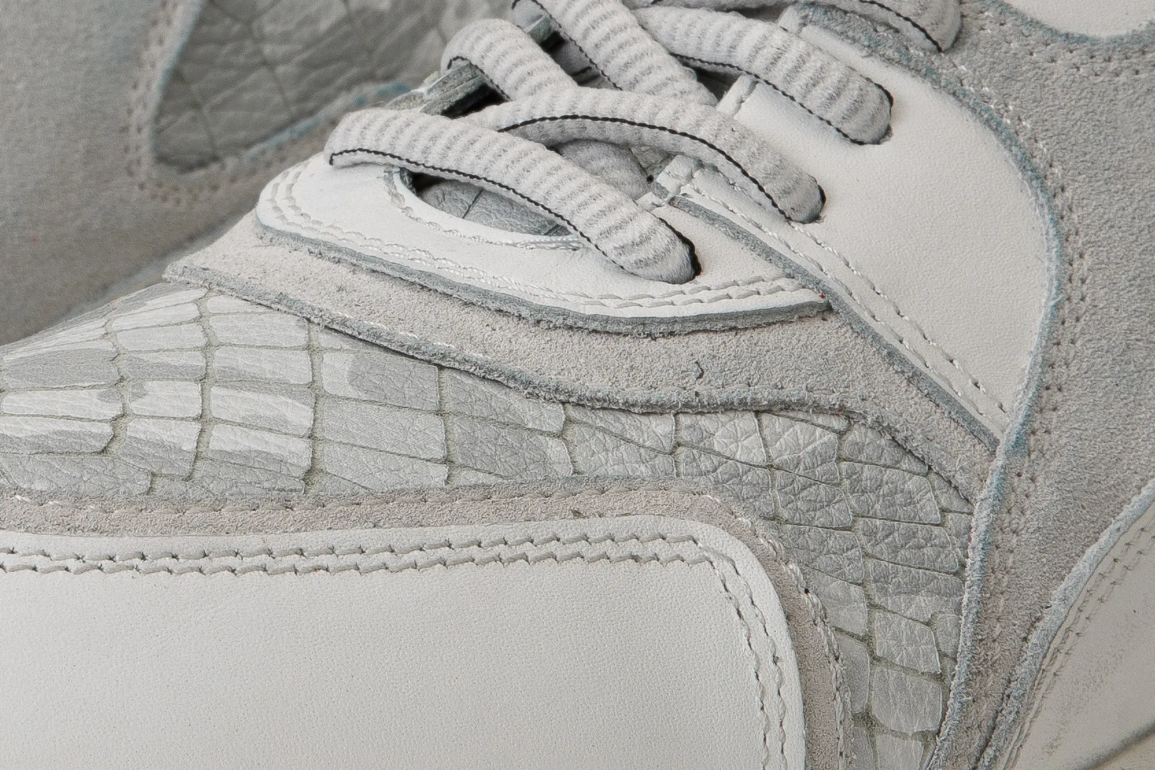 Molded Heel Cup Sneaker Collections The Cakarta White Leather Men Sneaker FINAL SALE!