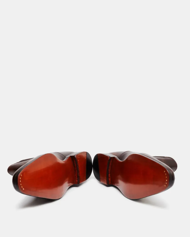 Museum Brown Leather Chelsea Boot Tear-resistant