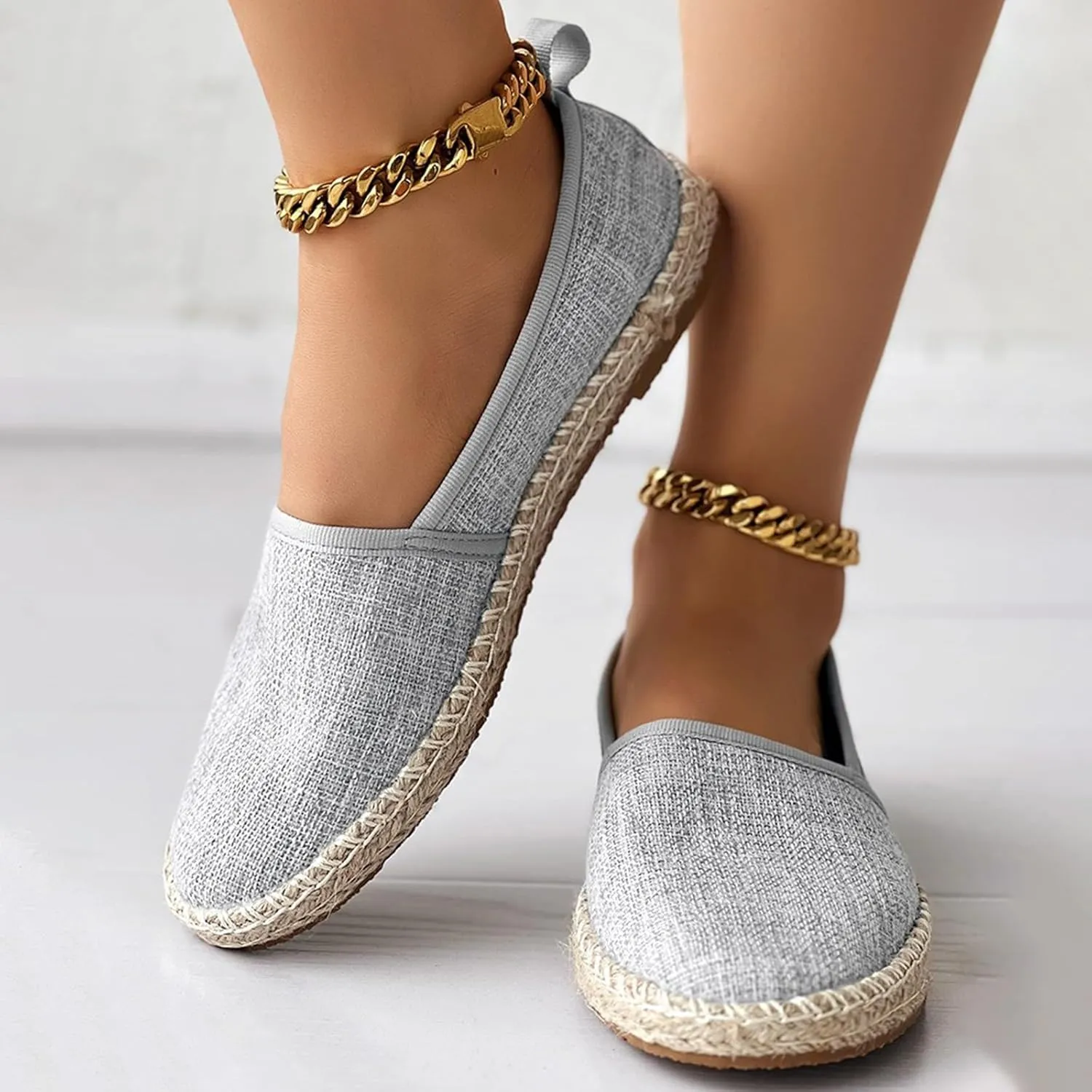 New Round Toe Casual and Comfortable Flat Soled Large Size Slip On Women's Flat Soled Casual Shoes Top Sneaker