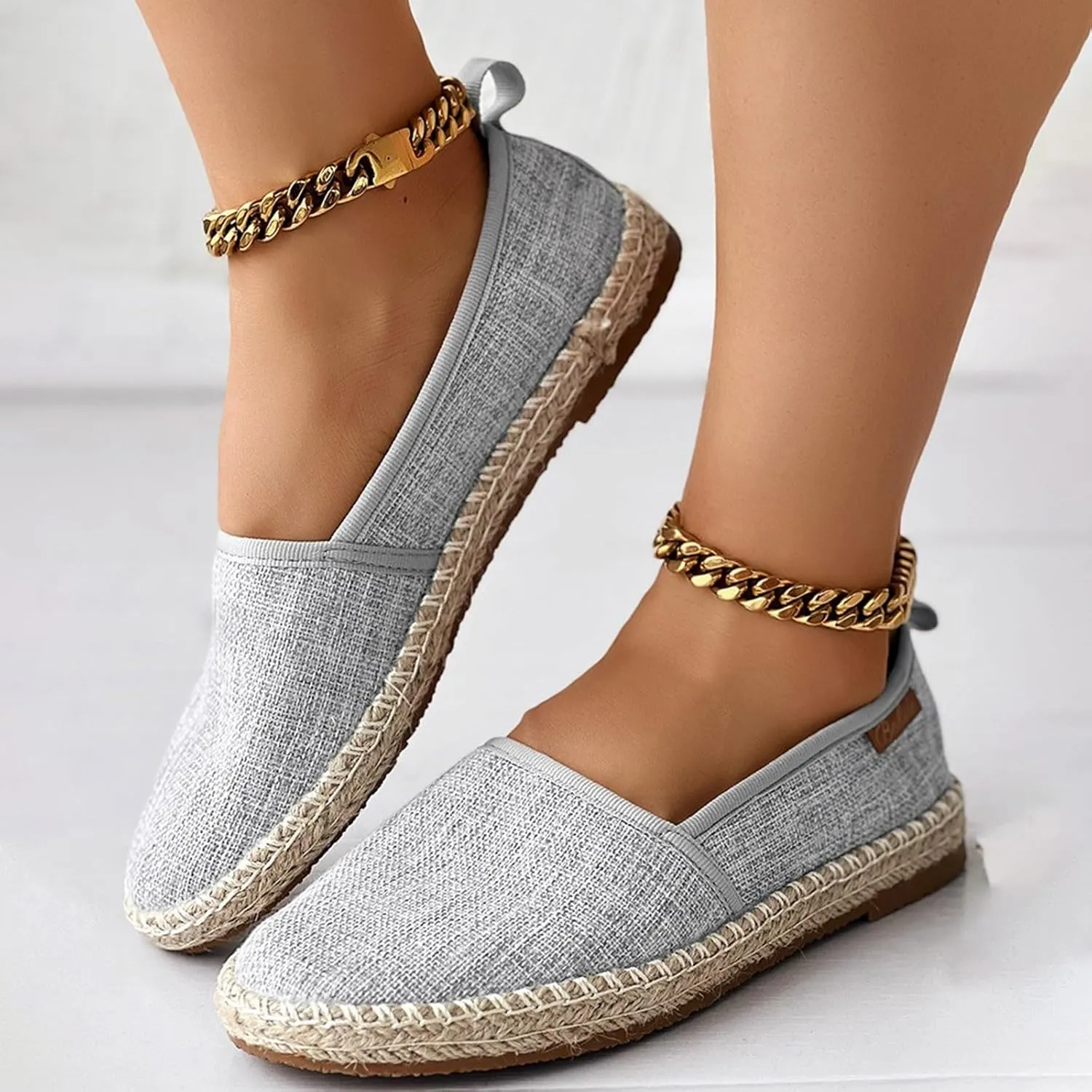 New Round Toe Casual and Comfortable Flat Soled Large Size Slip On Women's Flat Soled Casual Shoes Top Sneaker