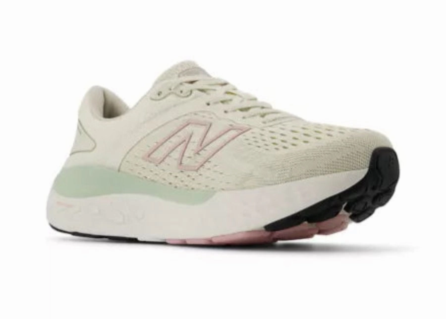 Stitch Free Construction NEW BALANCE MADE IN USA FRESH FOAM X 1540V4 WOMEN'S