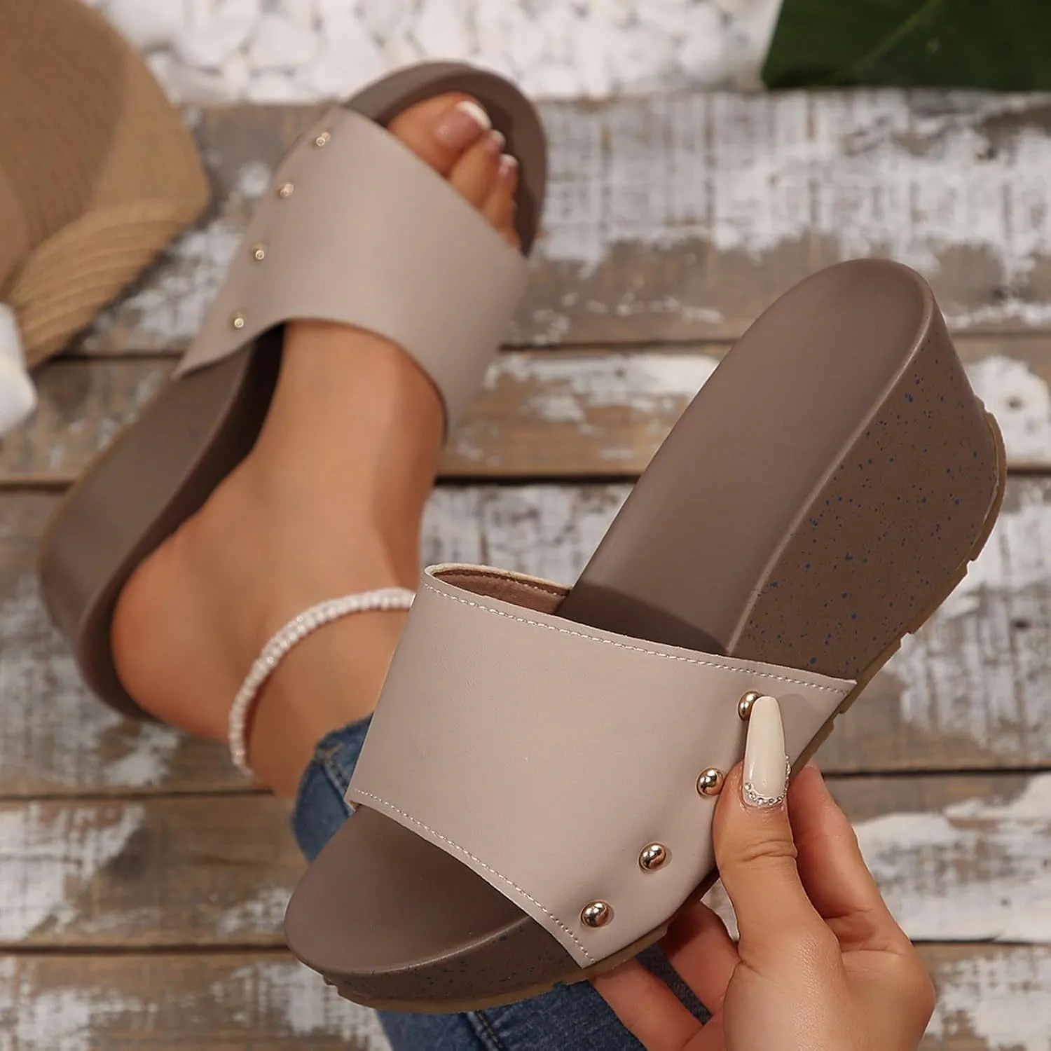 Non Slip Thick Bottom Sandals for Women Summer Outdoor Camping Walking Beach Sandal Casual Non Slip Sandals
