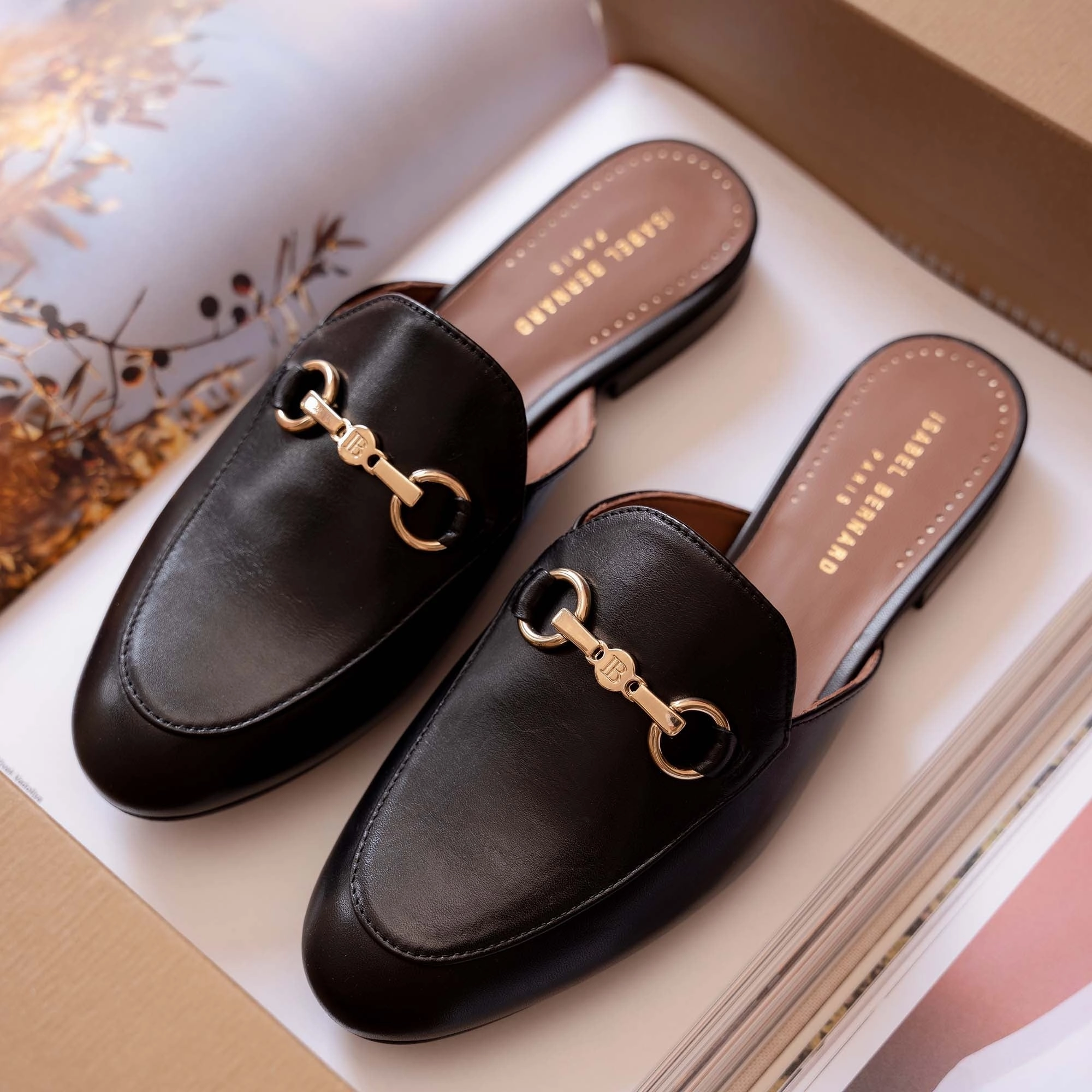 Comfortable Wide Base Vend?me Fleur black calfskin leather slipper loafers