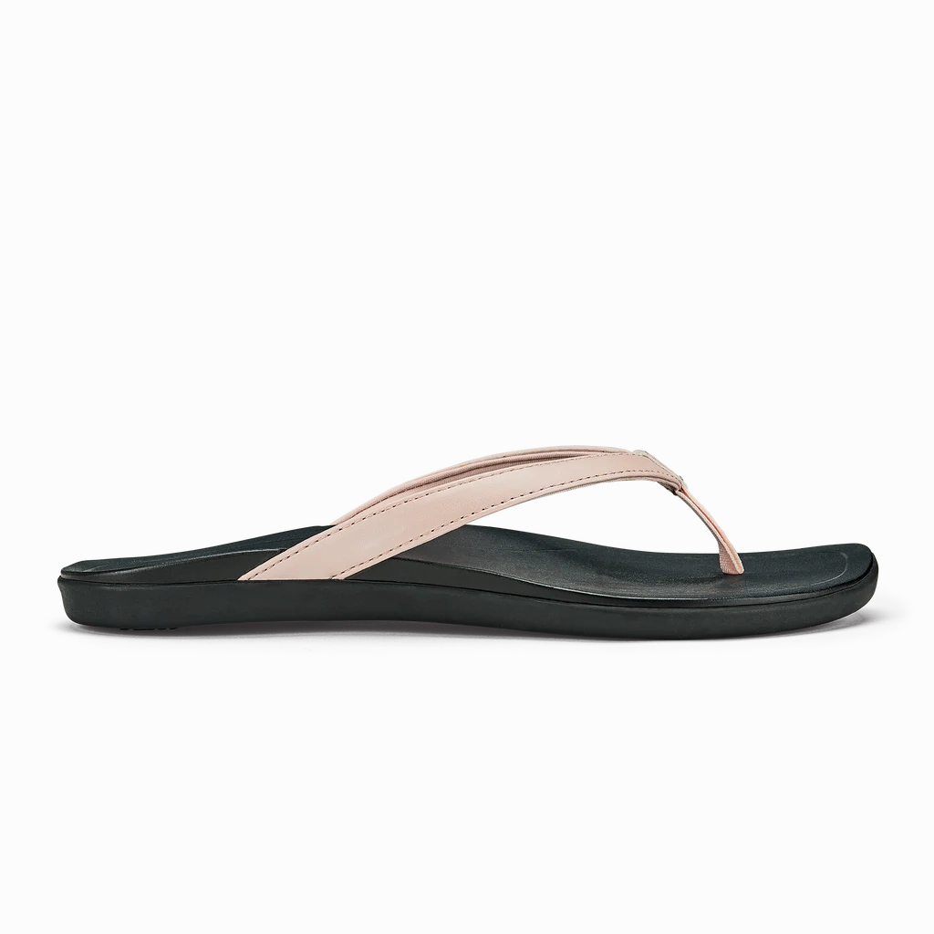 OluKai Hoa????pio Petal Pink Metallic Women's most beach