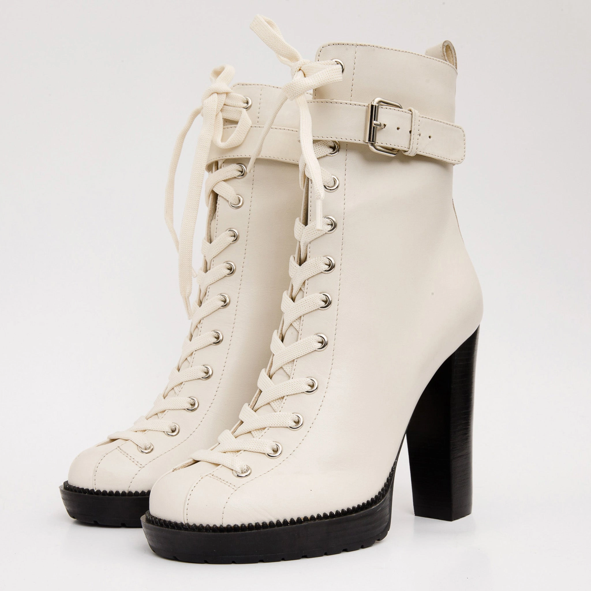 The Estrada Cream Leather Lace-Up Platform Heel Mid Calf Women Boot Muddy Path